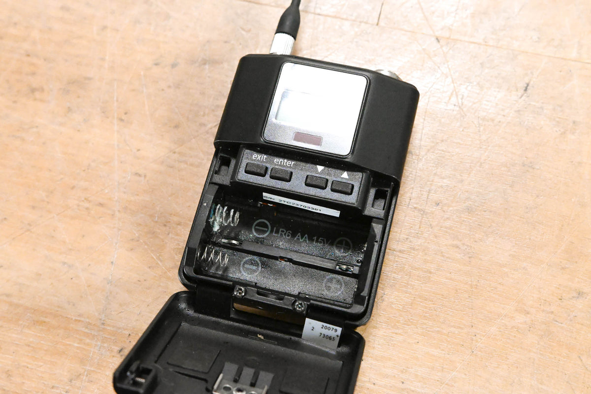 Shure ULXD1 Digital Bodypack Transmitter - J50A Band: 572-616 MHz