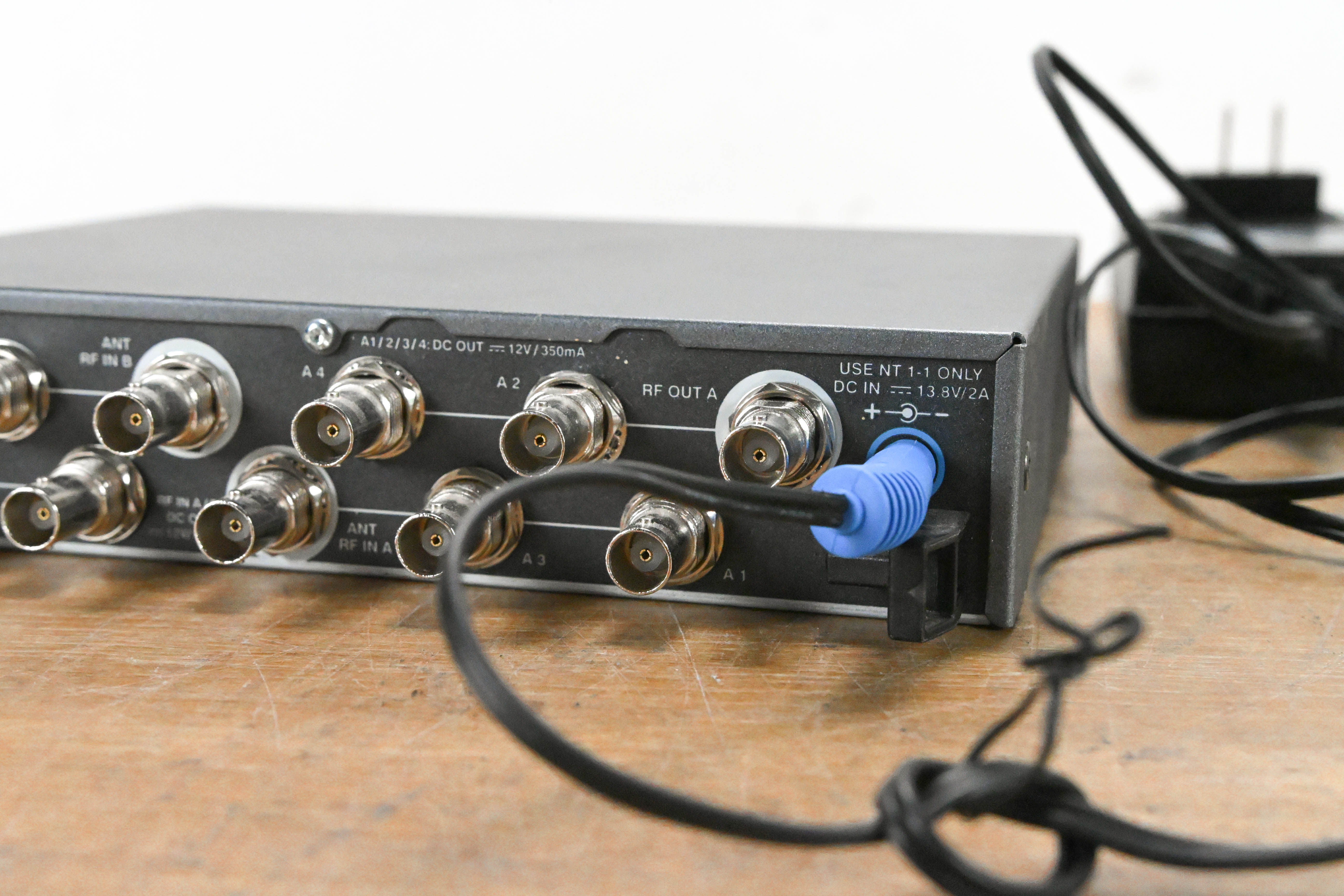 Sennheiser ASA 1 Active Antenna Splitter - 500-870 MHz
