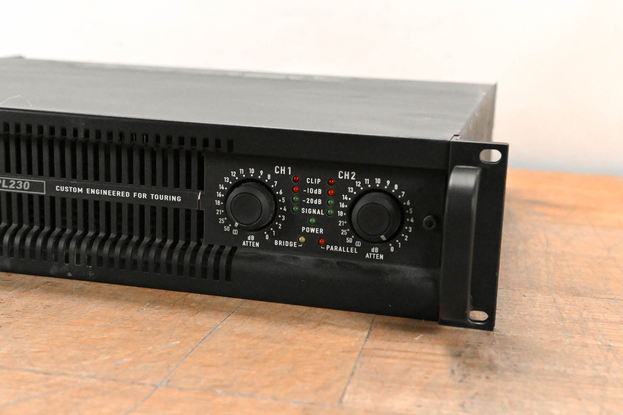 QSC PL230 PowerLight 2 Series 2-Channel 1500W Power Amplifier