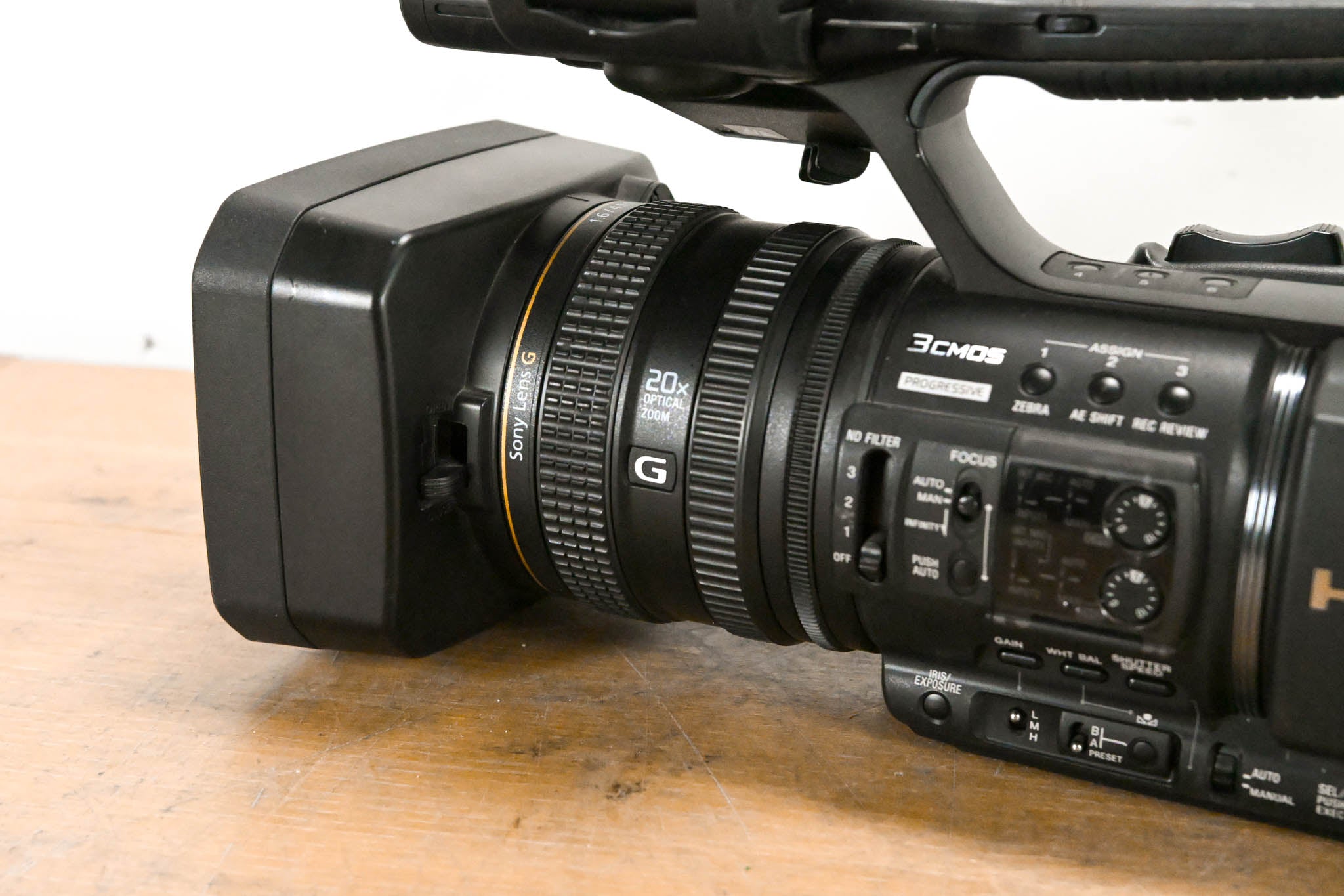 Sony HVR-Z5U Professional 1/3" 3-CMOS HDV Camcorder