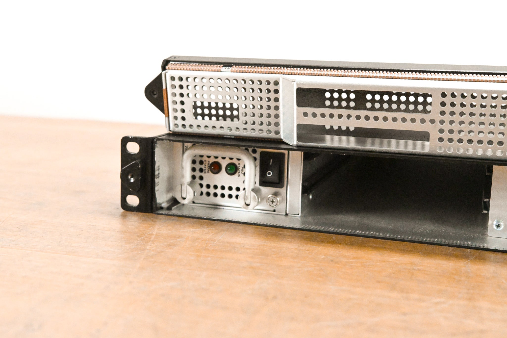Evertz 7801FR 1RU Rack-Mountable Multiframe with Cards