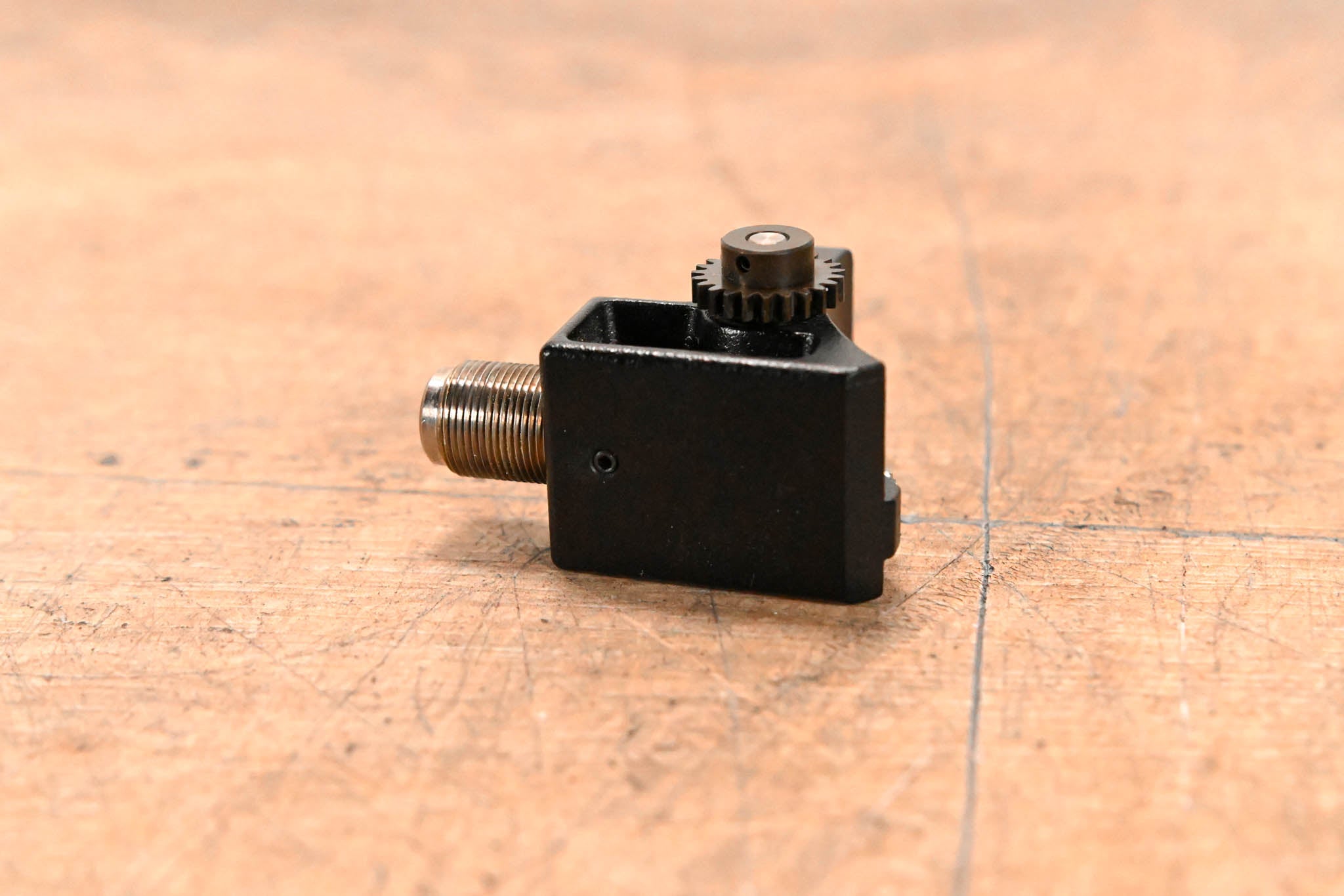 Fujinon FMM-6B Manual Focus Module for Fujinon ENG/EFP Lenses