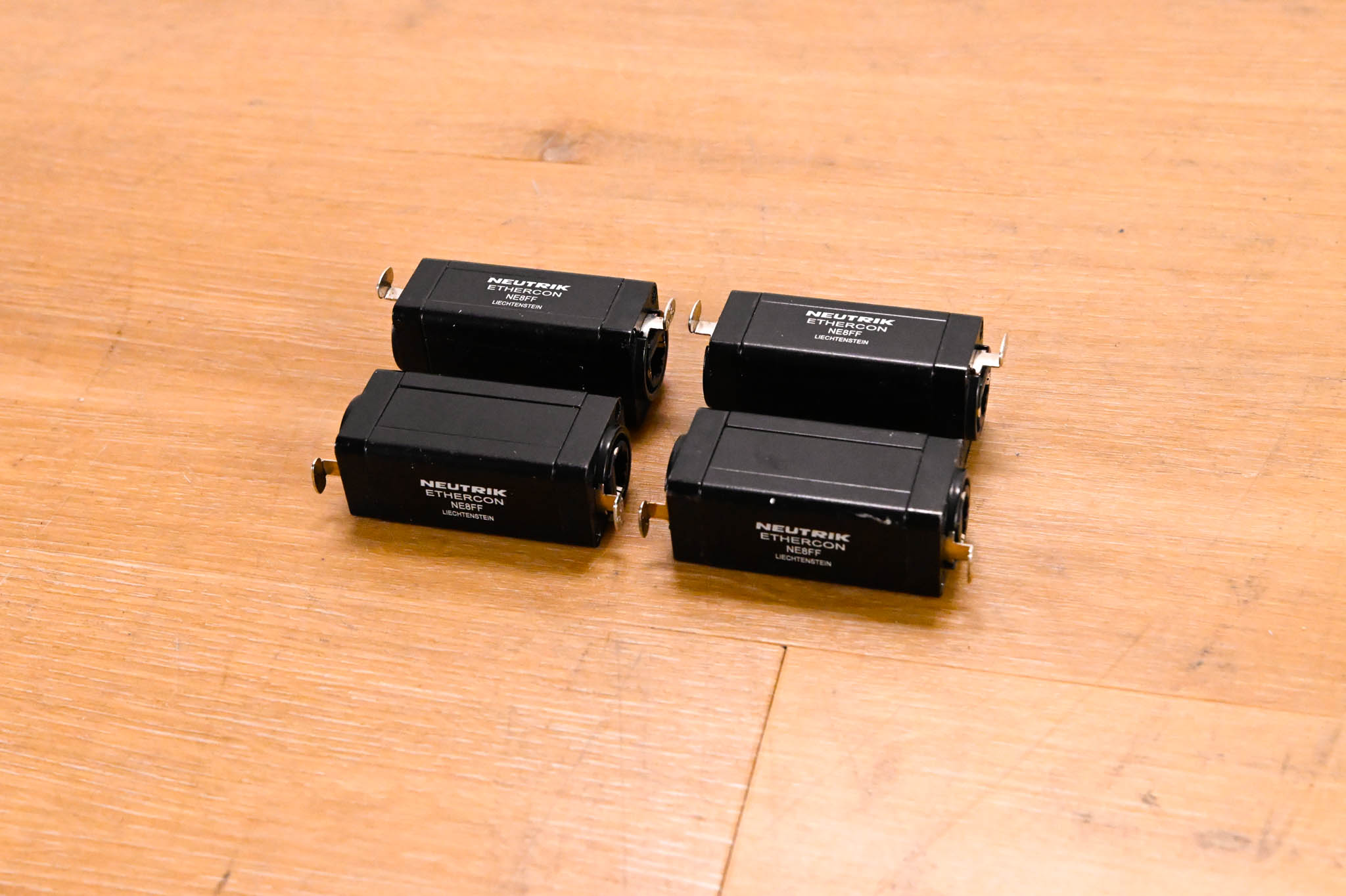 Neutrik NE8FF etherCON RJ45 Feedthrough Coupler Adapter (Pack of 4)
