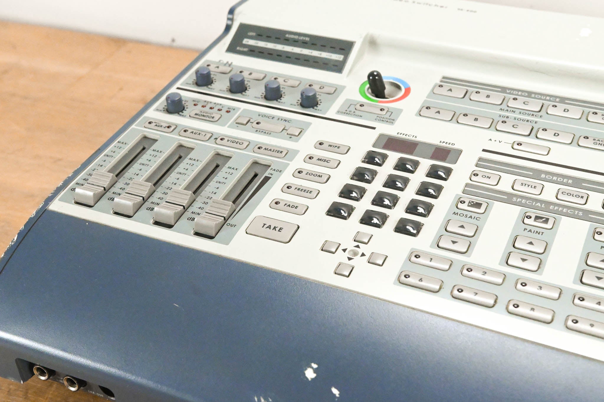 Datavideo SE-800 4-Channel Digital Video Switcher (NO POWER SUPPLY)
