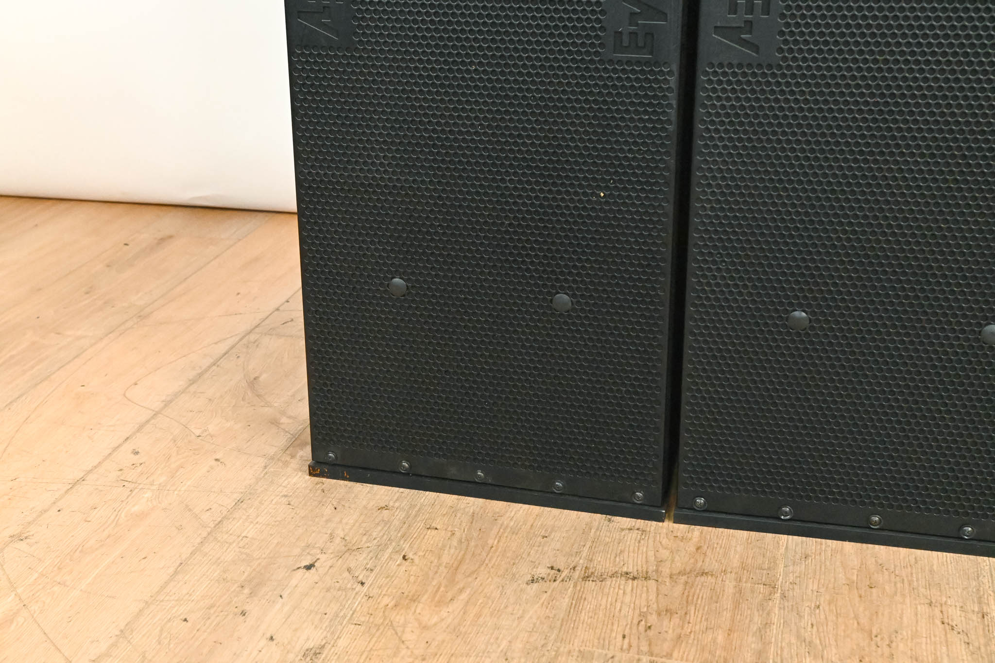 Electro-Voice (EV) XLC127DVX Three-Way Compact Line Array Element (PAIR)