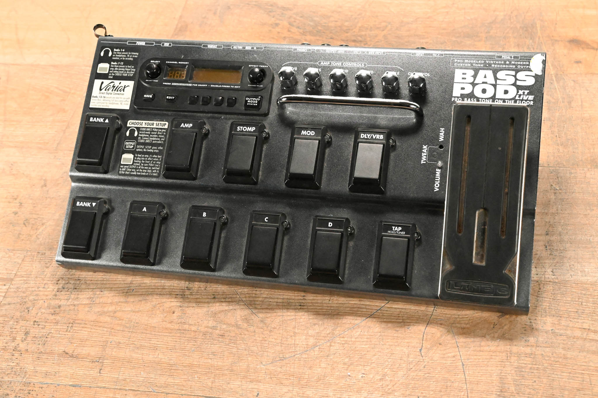 Line 6 Bass POD XT Live Multi-Effects Pedalboard (NO POWER SUPPLY)