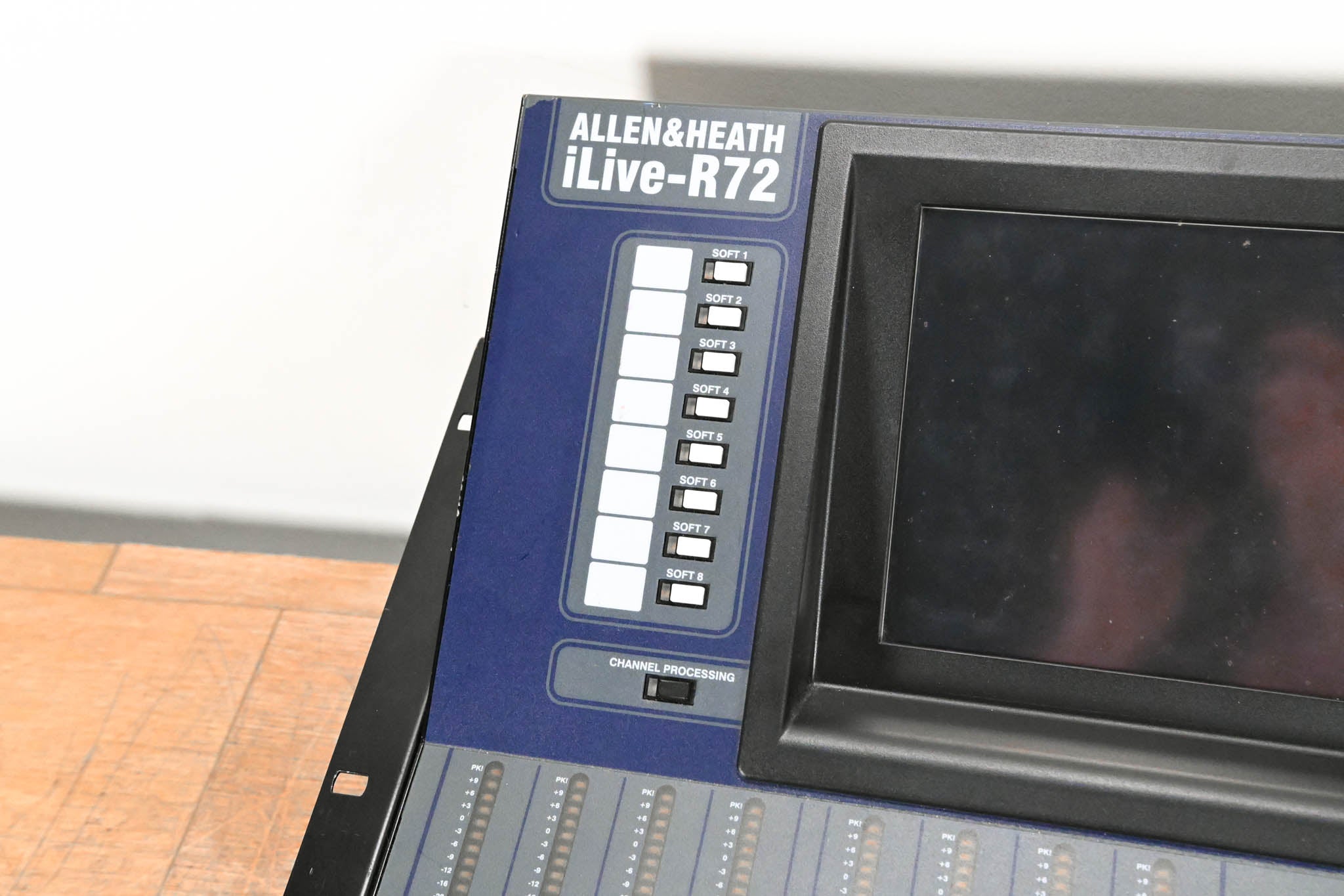 Allen & Heath iLive-R72 Digital Mixing Surface