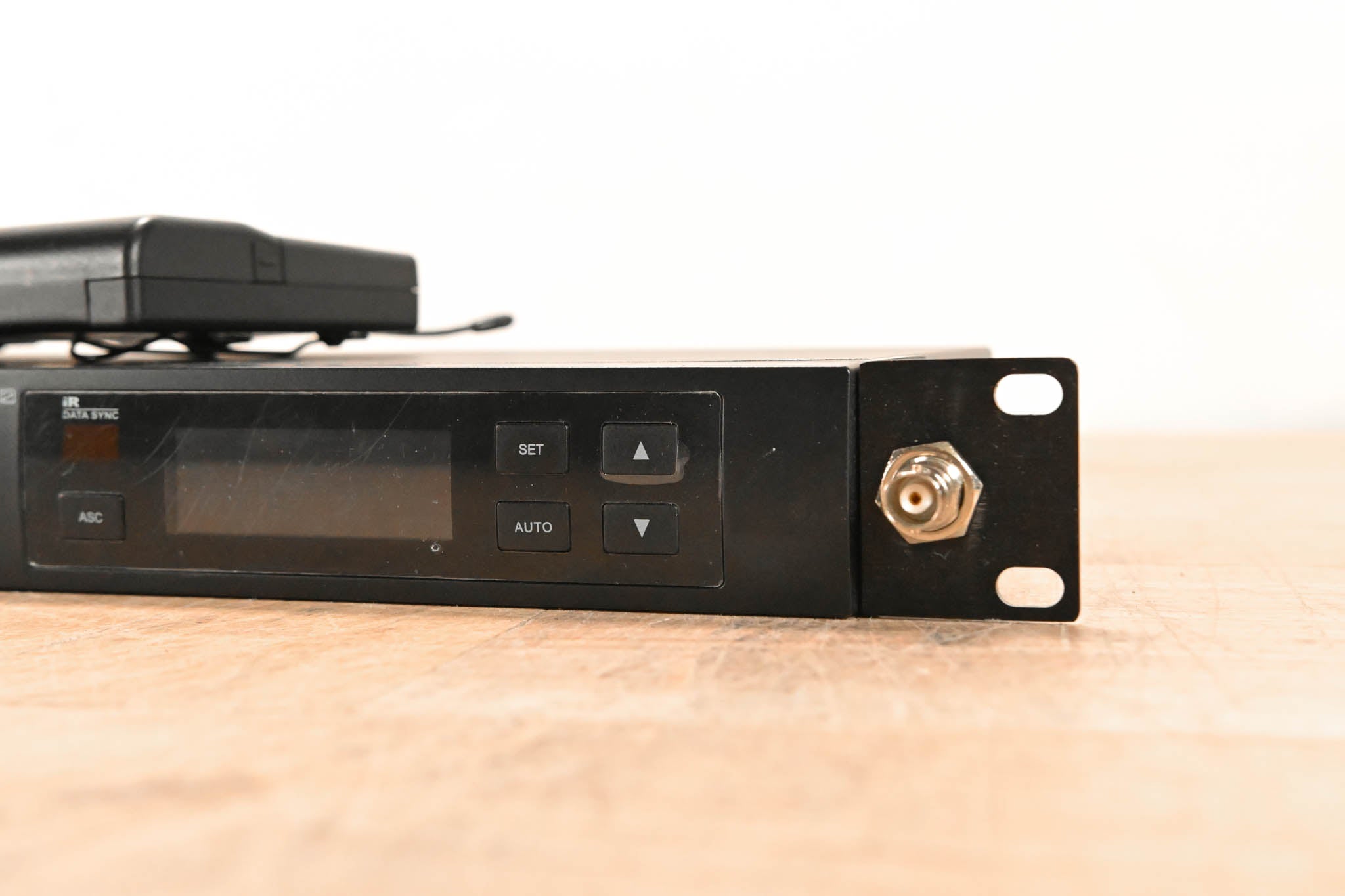 Airwave Technologies AT-4220 Wireless System B Range NO POWER SUPPLY
