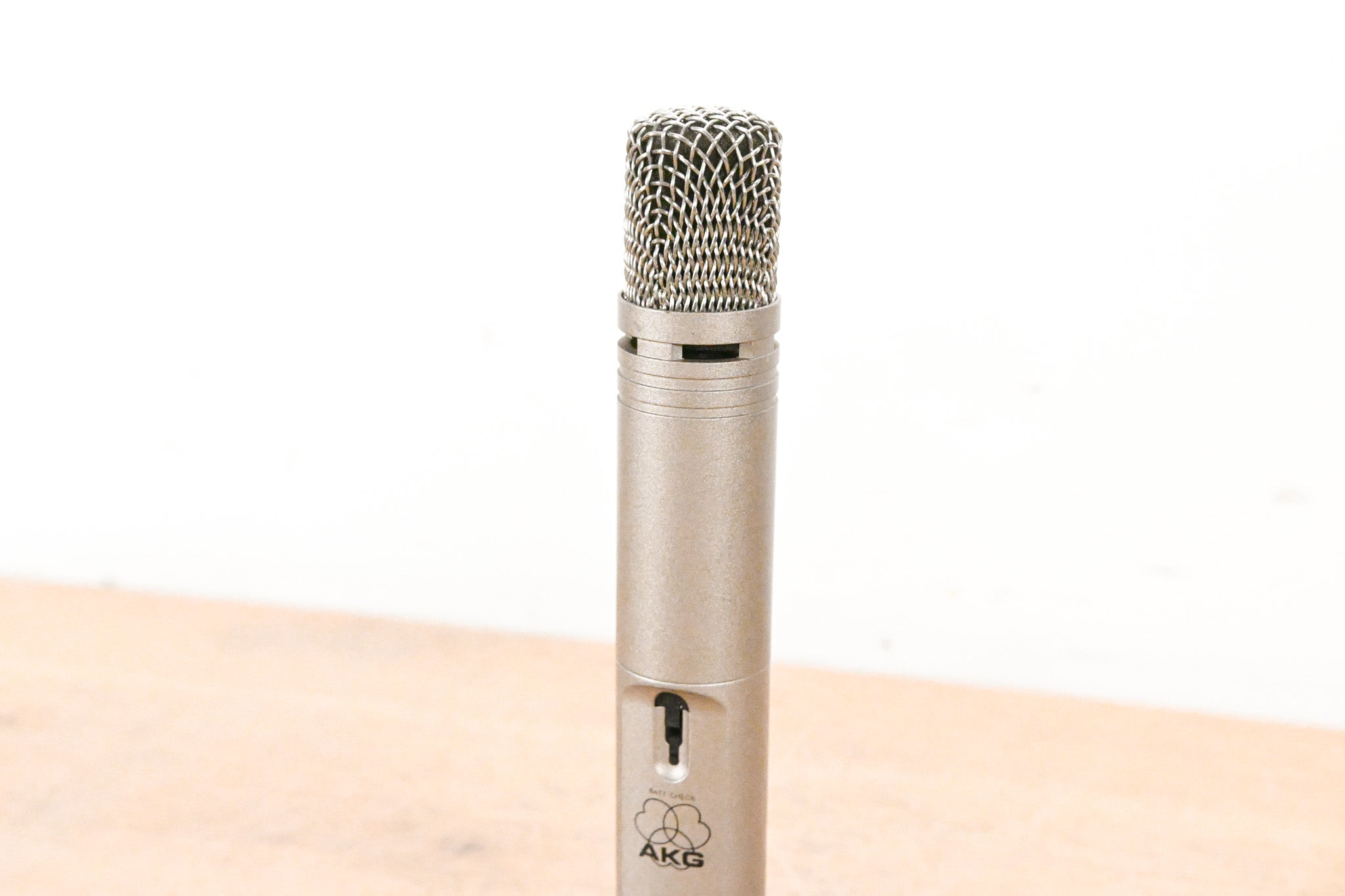 AKG C1000 S Small-Diaphragm Condenser Microphone