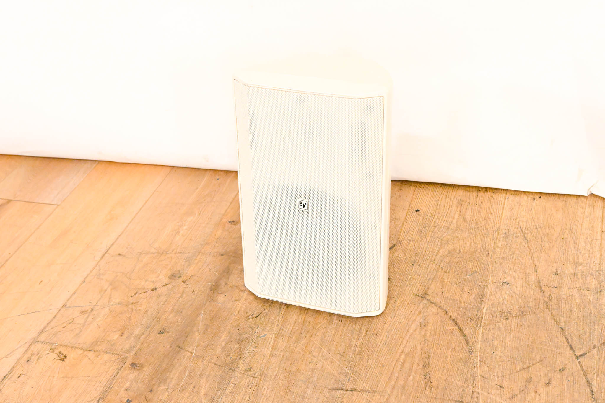 Electro-Voice (EV) EVID-S8.2TW 8" 2-Way 70/100V Loudspeaker