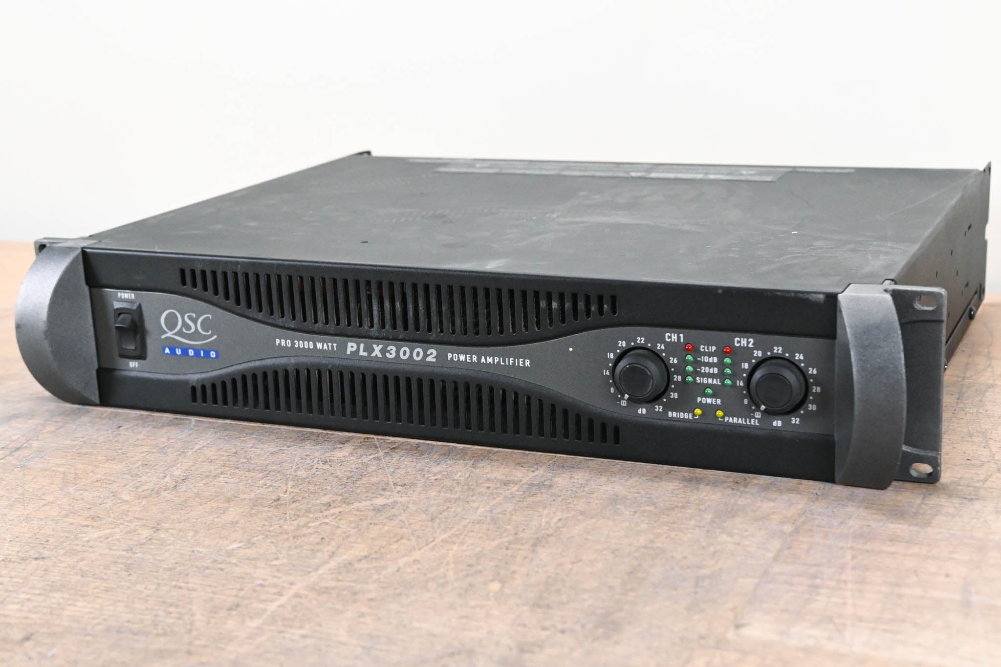 QSC PLX3002 2-Channel Power Amplifier