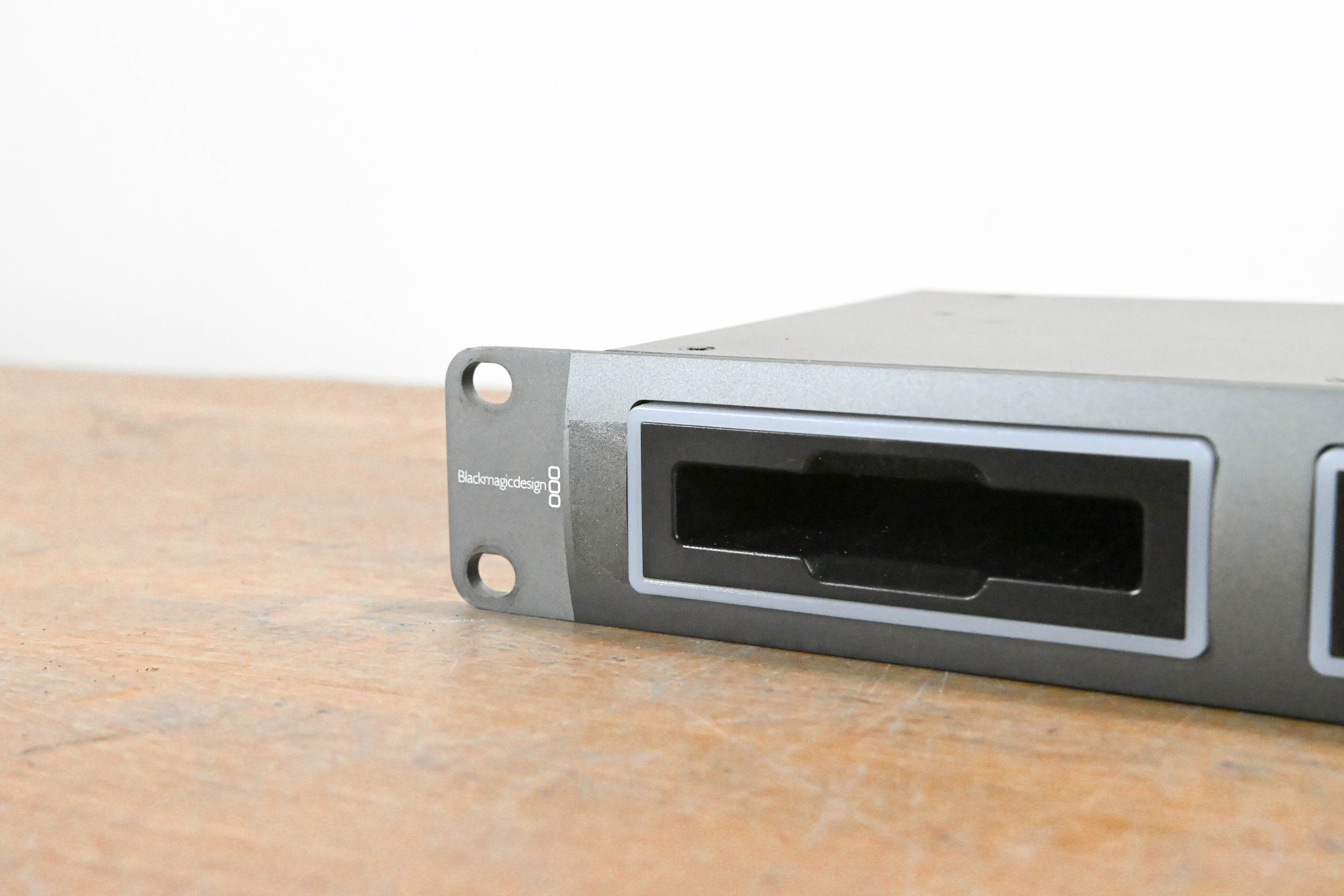 Blackmagic Design HyperDeck Studio 2