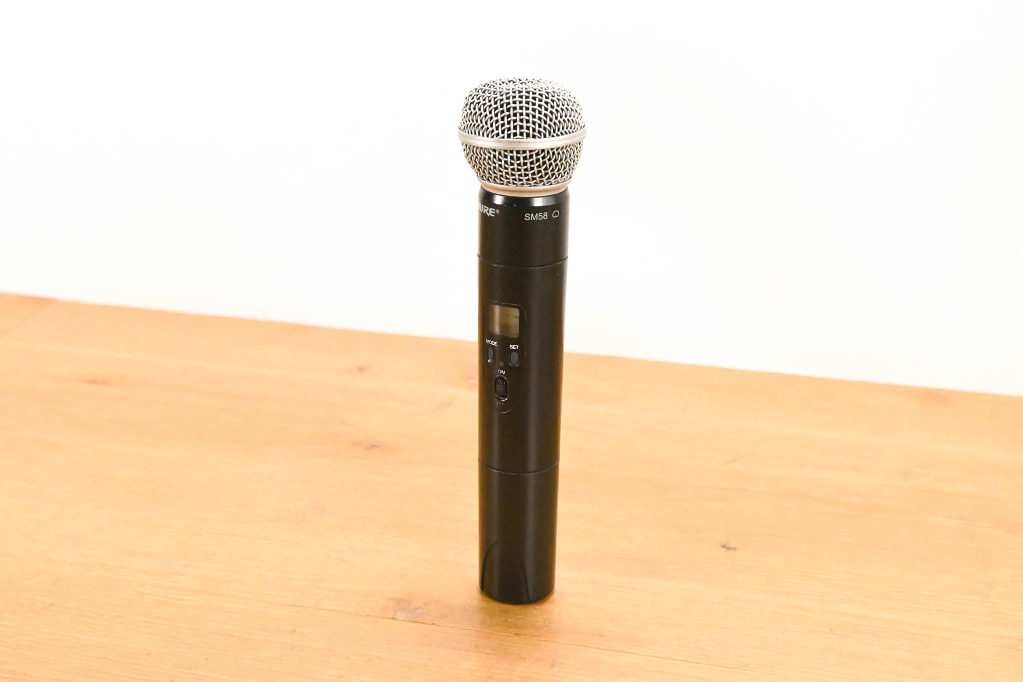 Shure ULXP24/58 Handheld Wireless System - G3 Band (NO POWER SUPPLY)