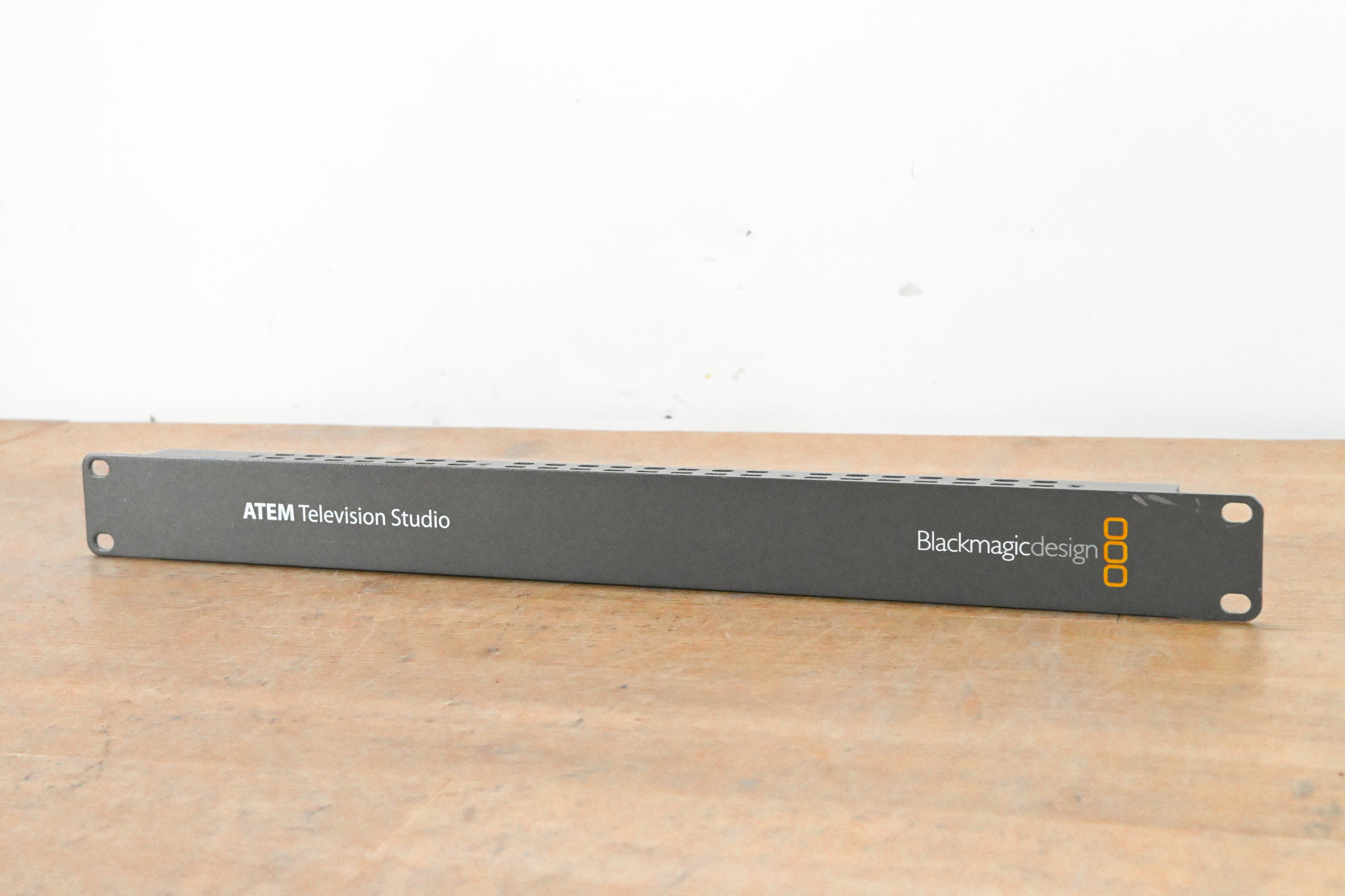 Blackmagic Design ATEM Television Studio (NO POWER SUPPLY)