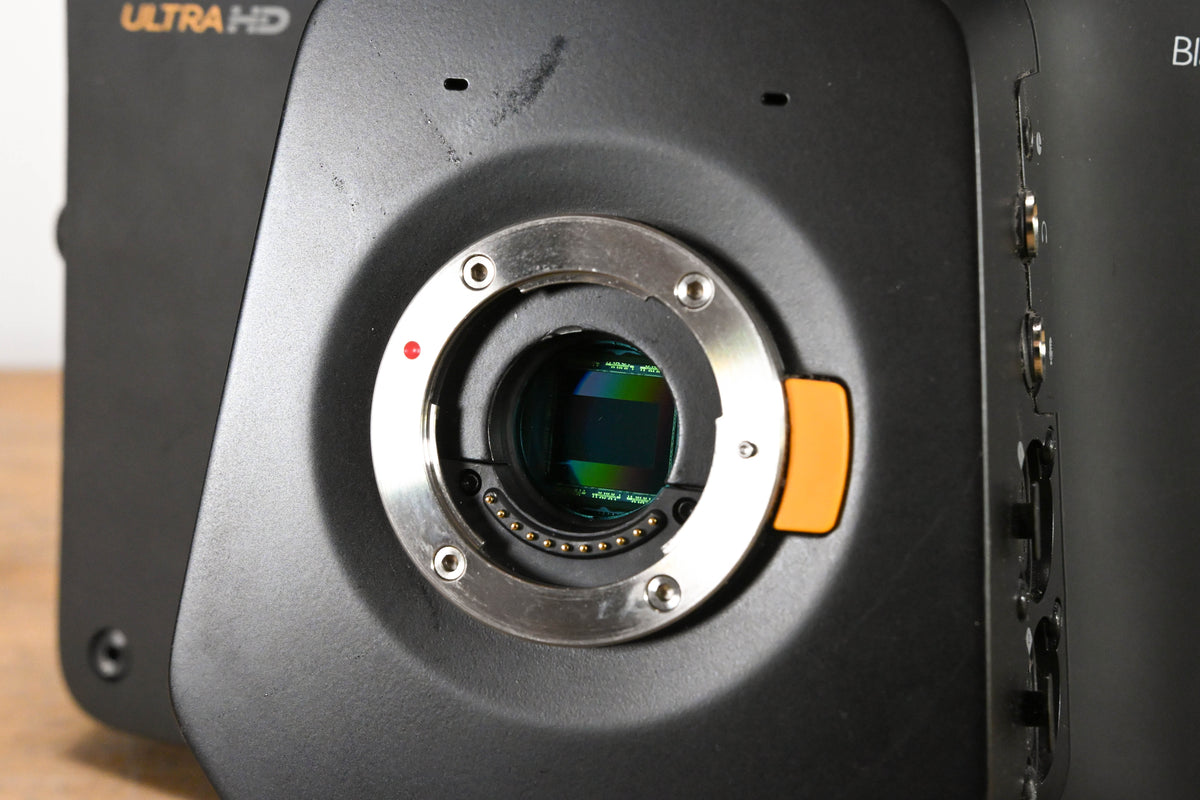 Blackmagic Design Studio Camera 4K 2