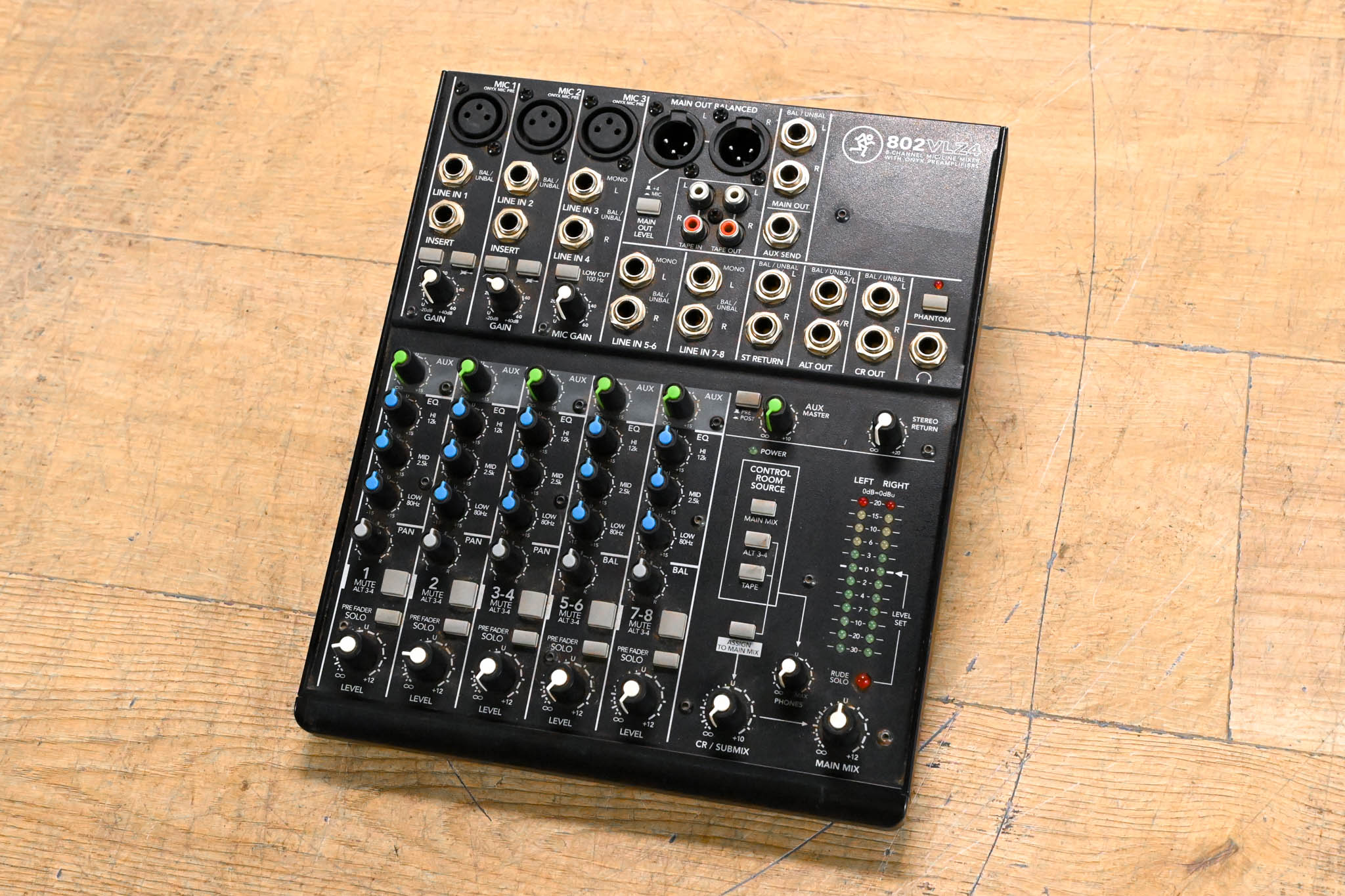 Mackie 802VLZ4 8-Channel Ultra-Compact Analog Mixer (NO POWER SUPPLY)