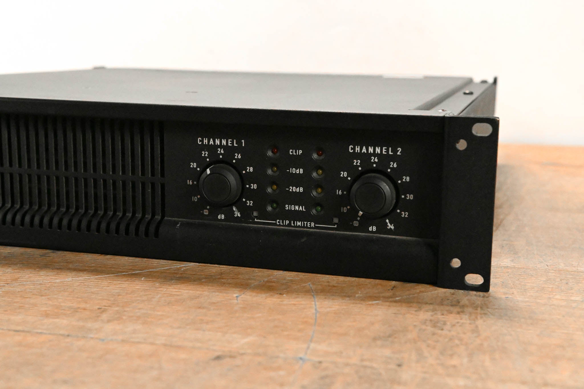 QSC PowerLight 1.4 2-Channel Power Amplifier