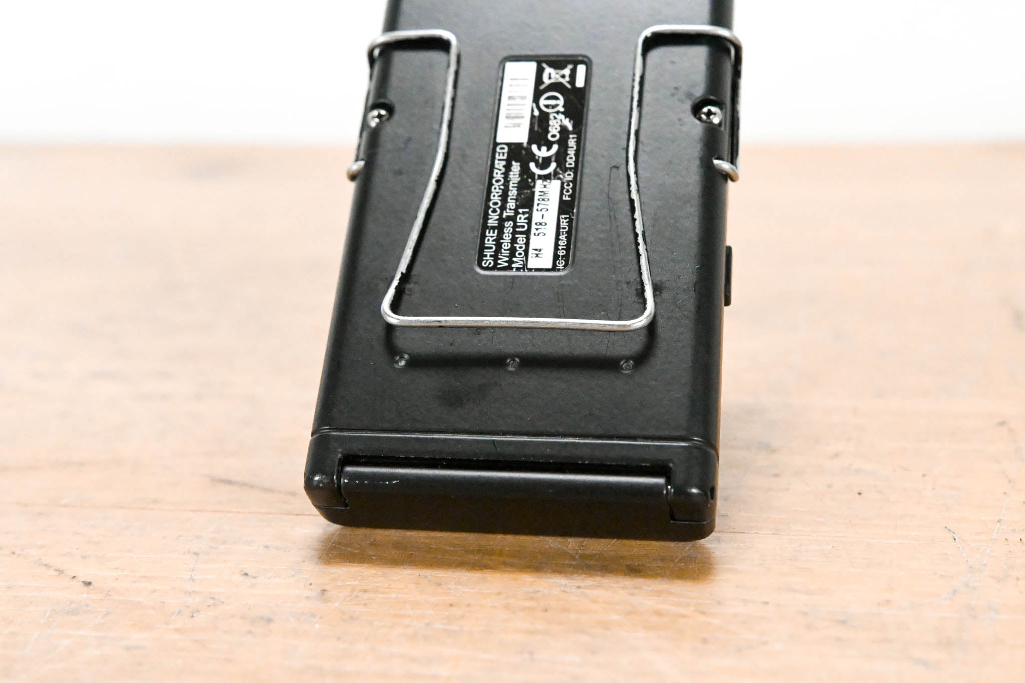Shure UR1 Wireless Bodypack Transmitter - H4 Band: 518-578 MHz