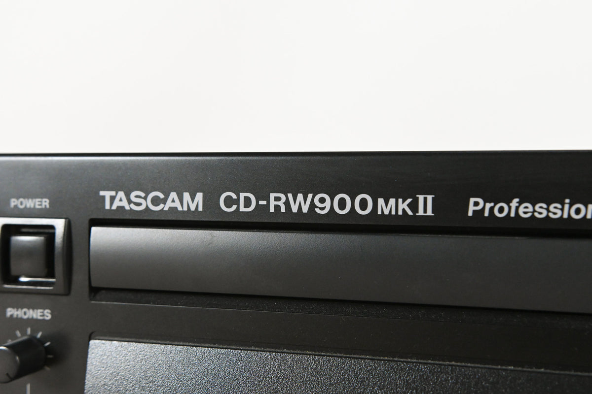 TASCAM CD-RW900 MKII Professional Rack-Mountable CD Recorder/Player