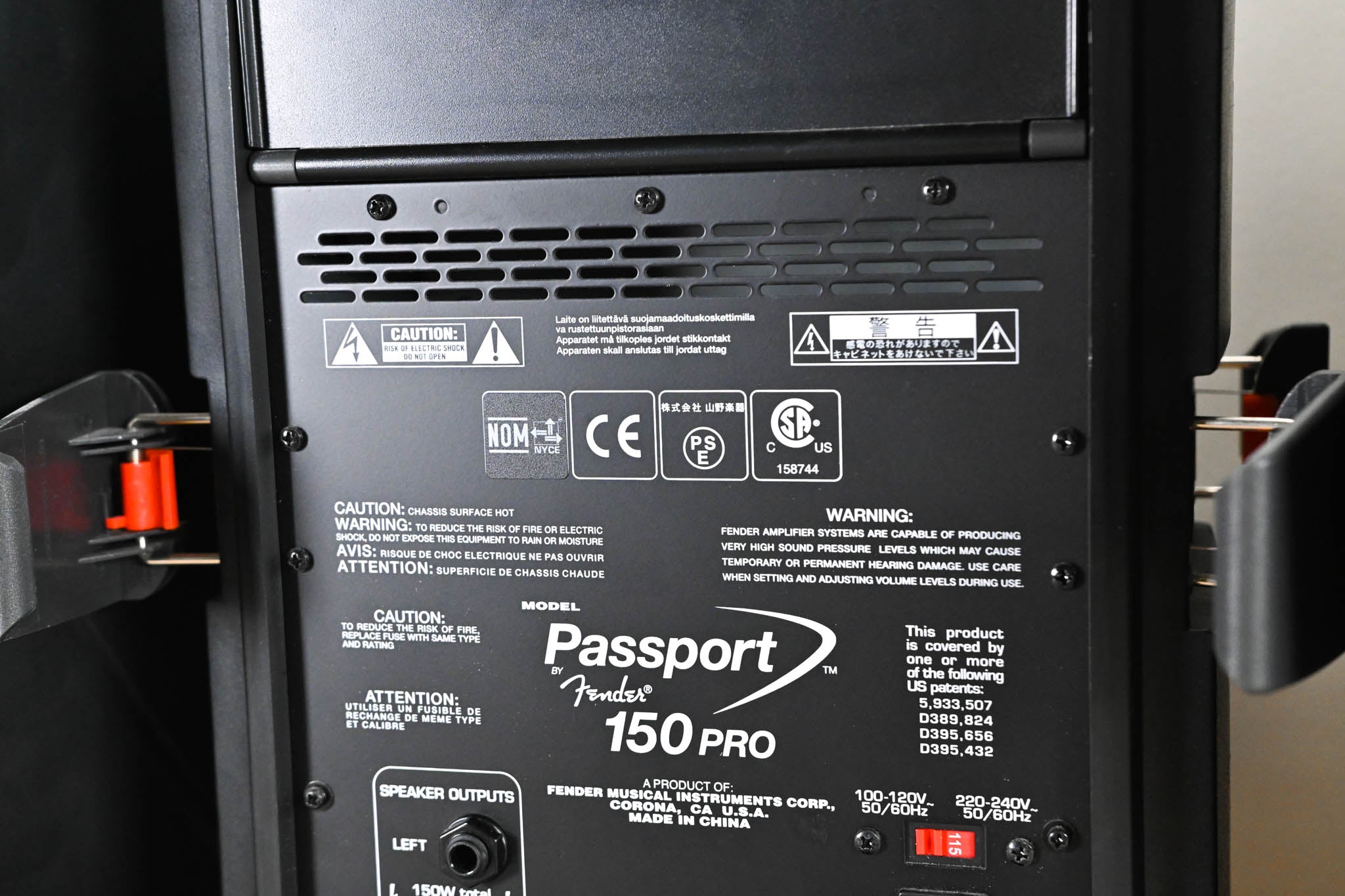 Fender Passport 150 Pro 4-Channel Portable PA System