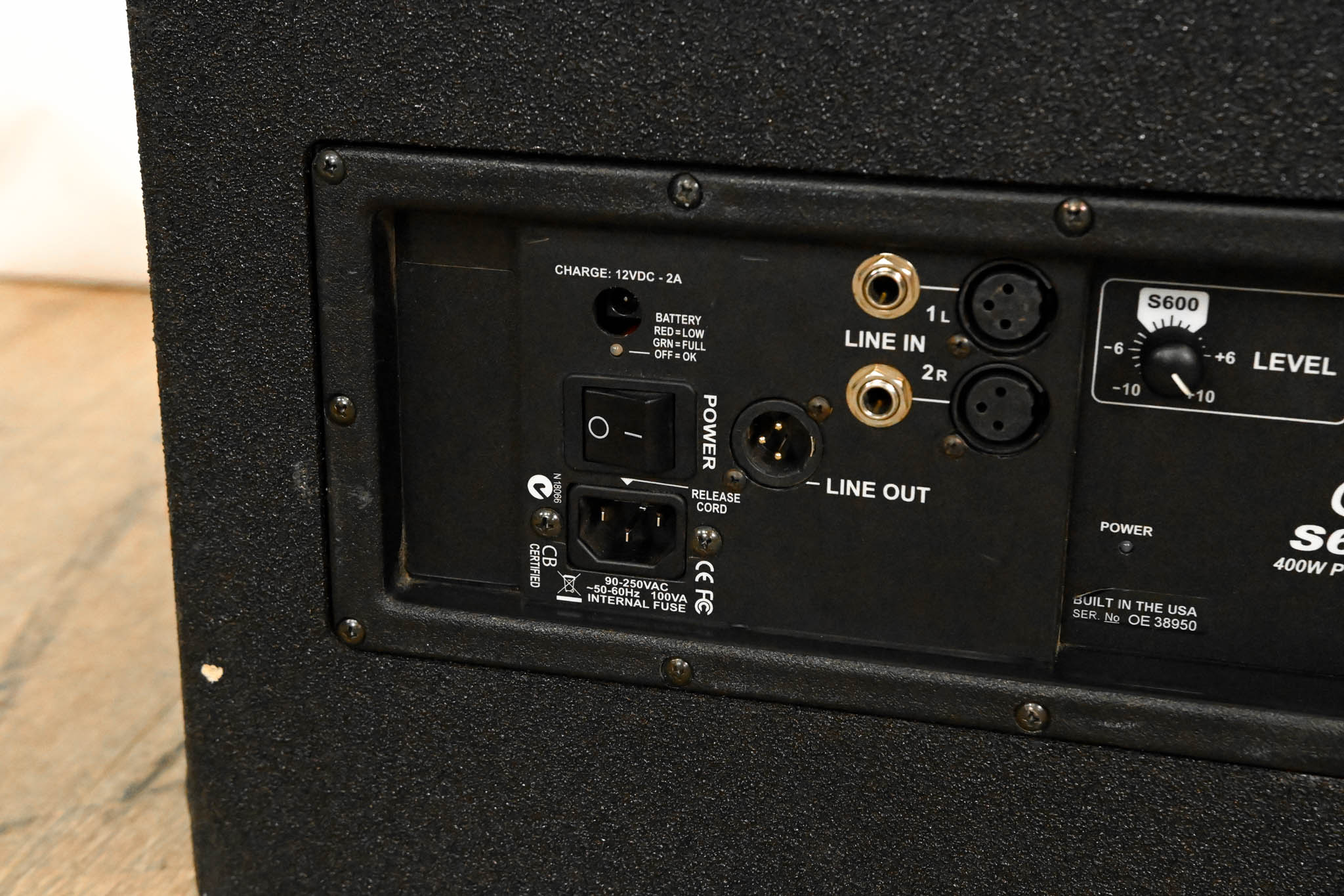 Carvin S610 Powered Subwoofer