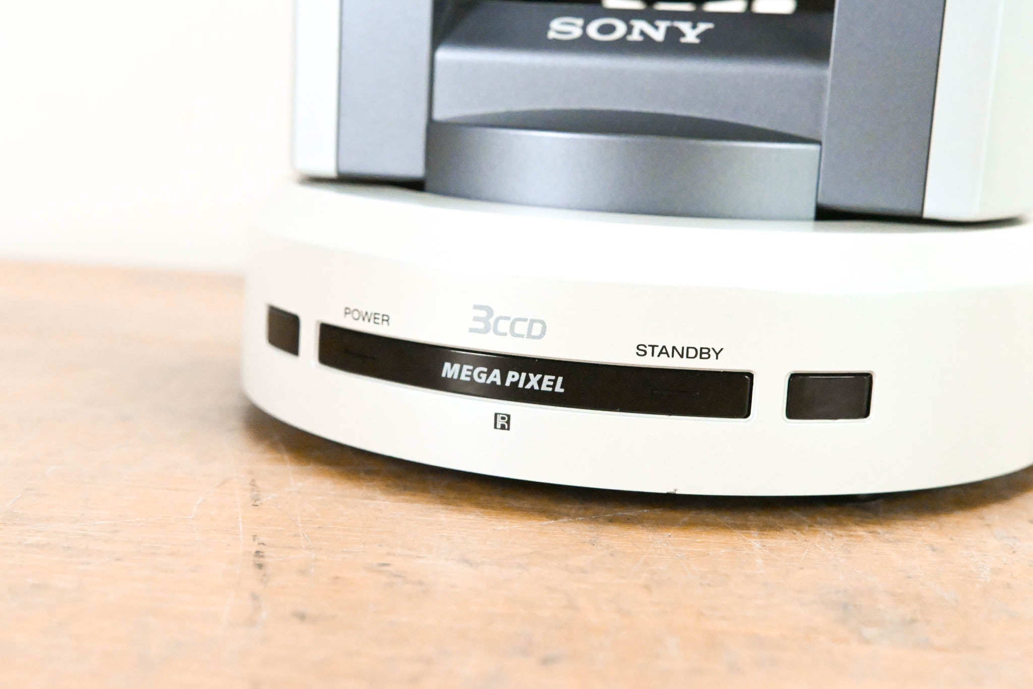 Sony BRC-300 1/4" 3-CCD PTZ Color Video Camera