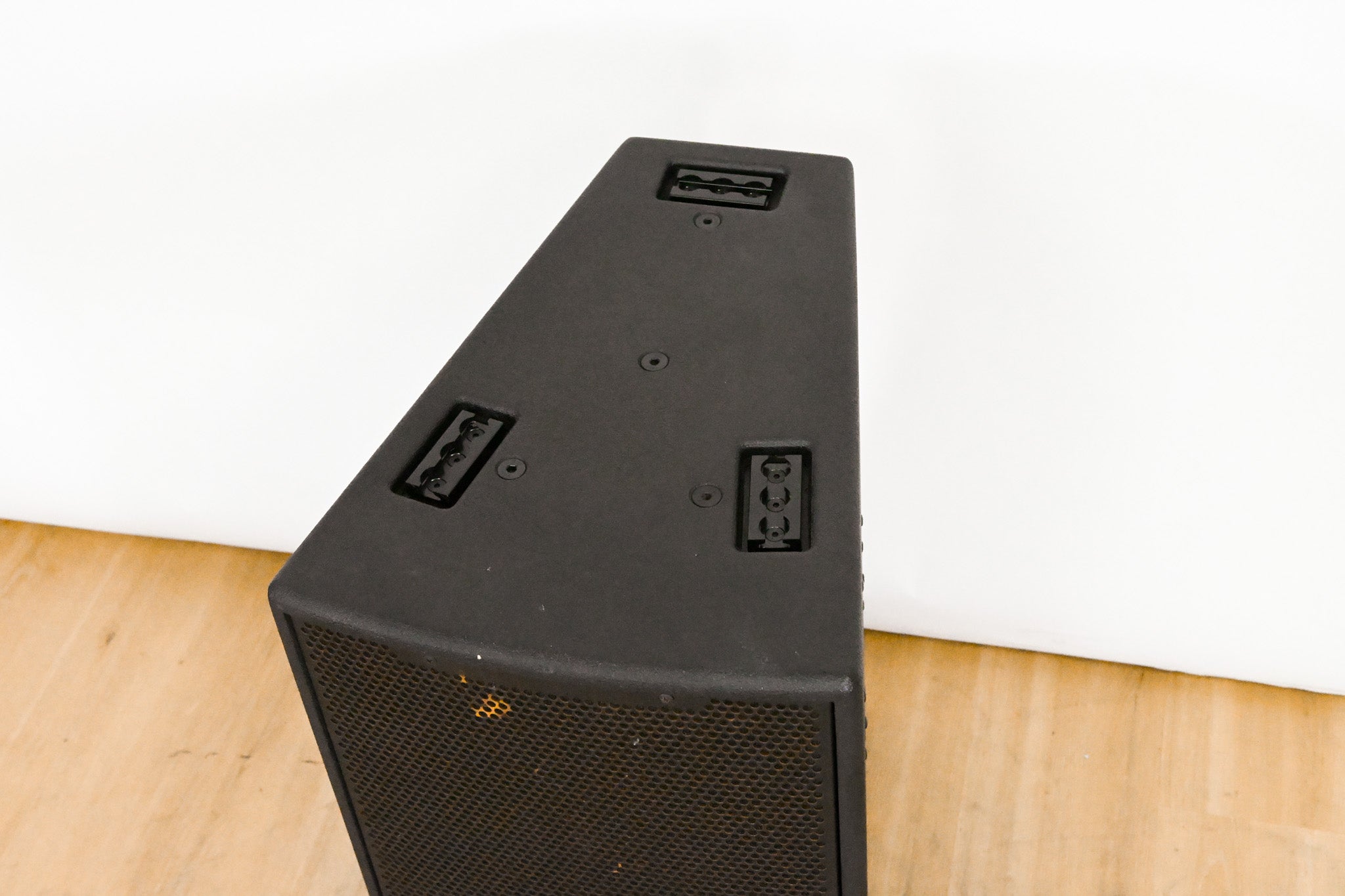JBL VP7212/64DPAN Powered 12-inch Integrated Loudspeaker