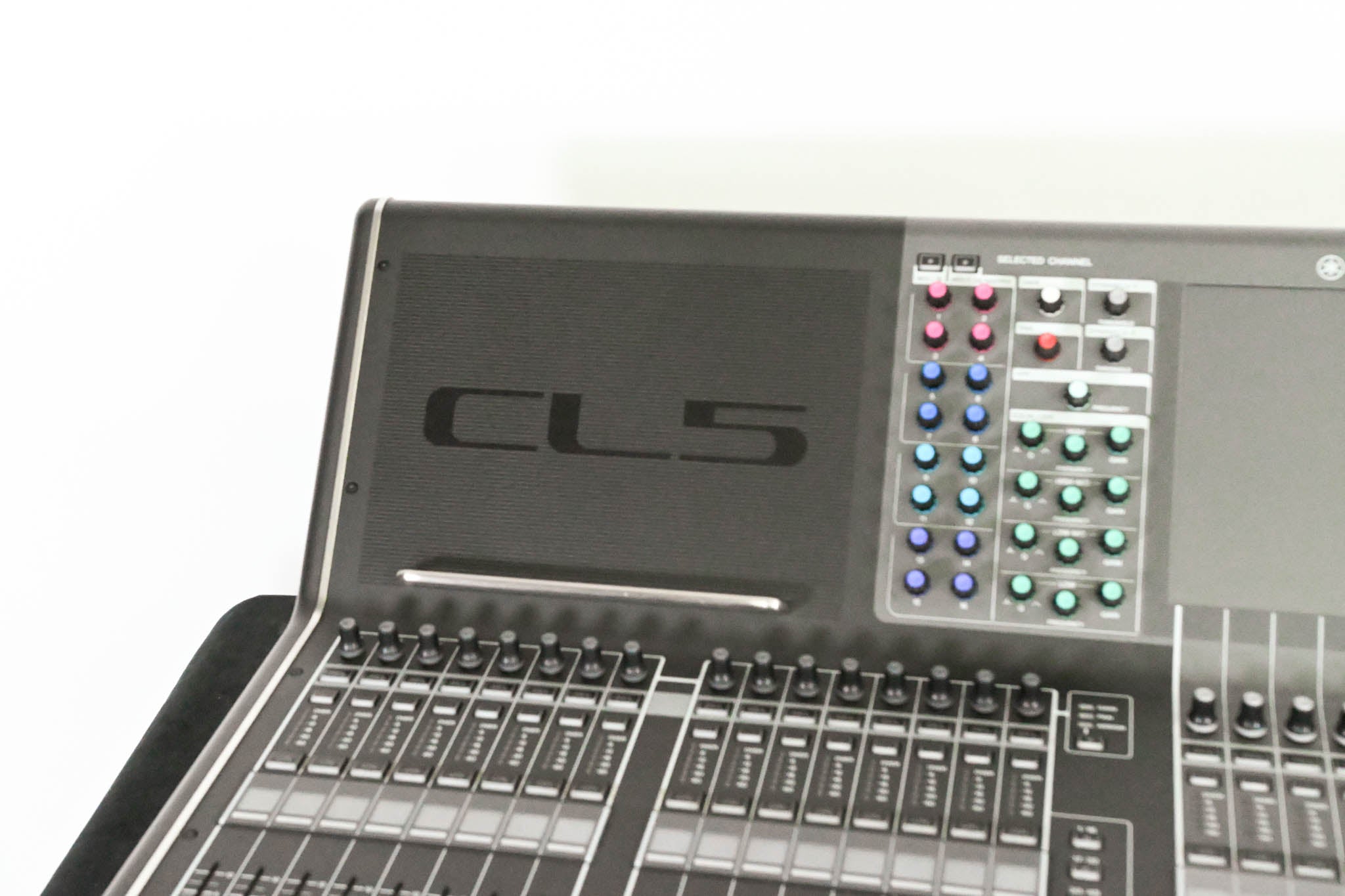 Yamaha CL5 72-Channel Digital Mixing Console