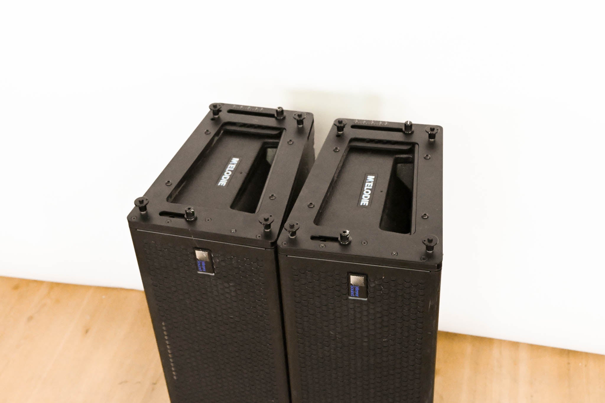 Meyer Sound M'elodie High-Power Curvilinear Array Loudspeaker (PAIR)