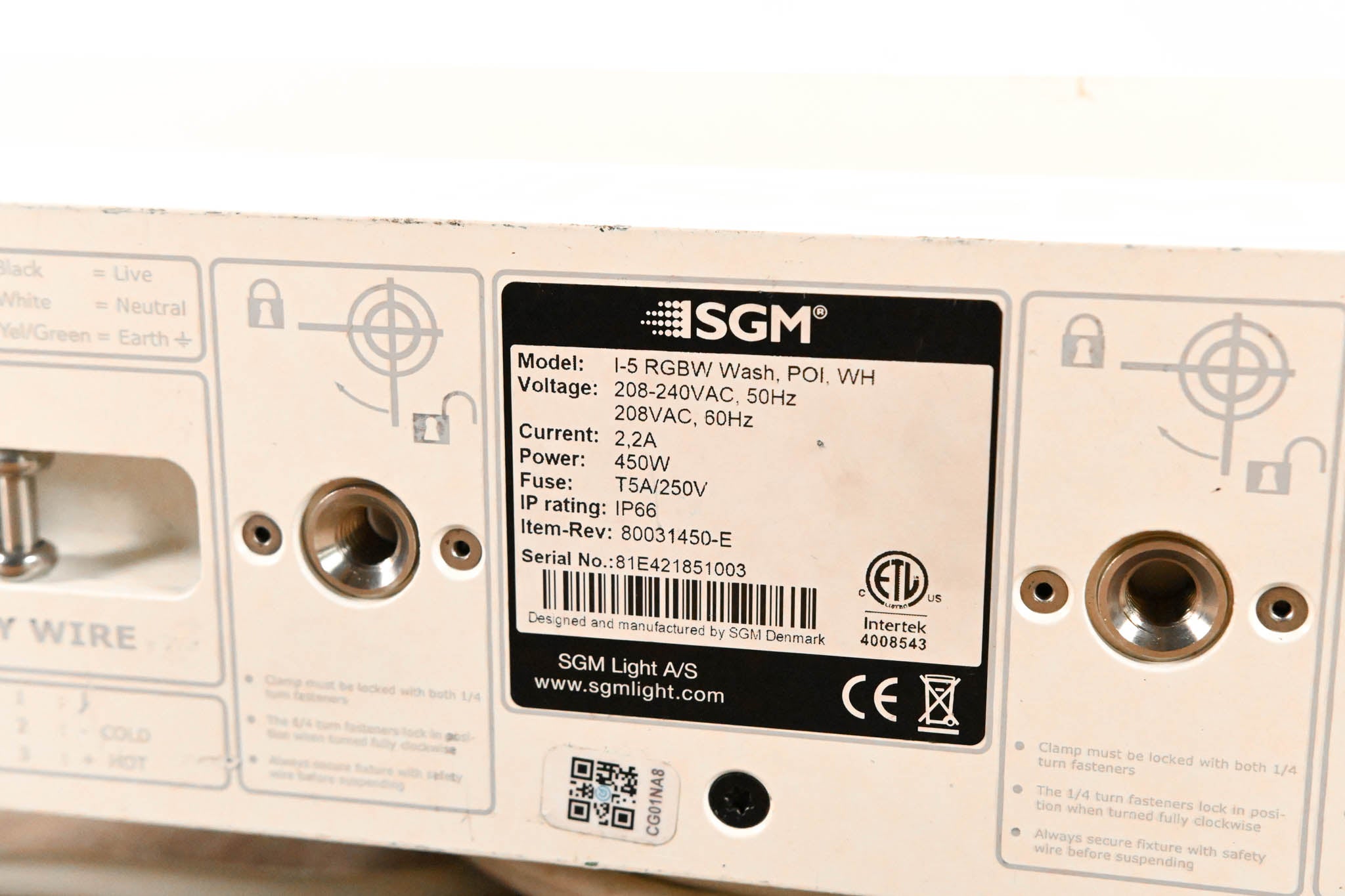 SGM i·5 RGBW POI Outdoor LED Wash Light