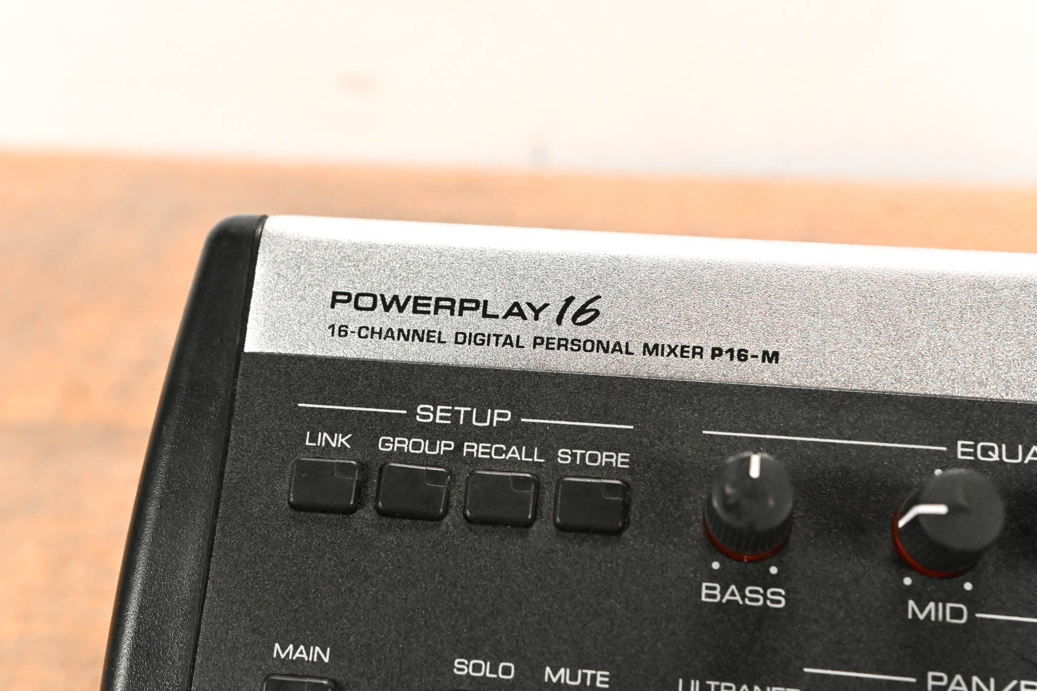 Behringer Powerplay P16-M 16-Channel Digital Personal Mixer