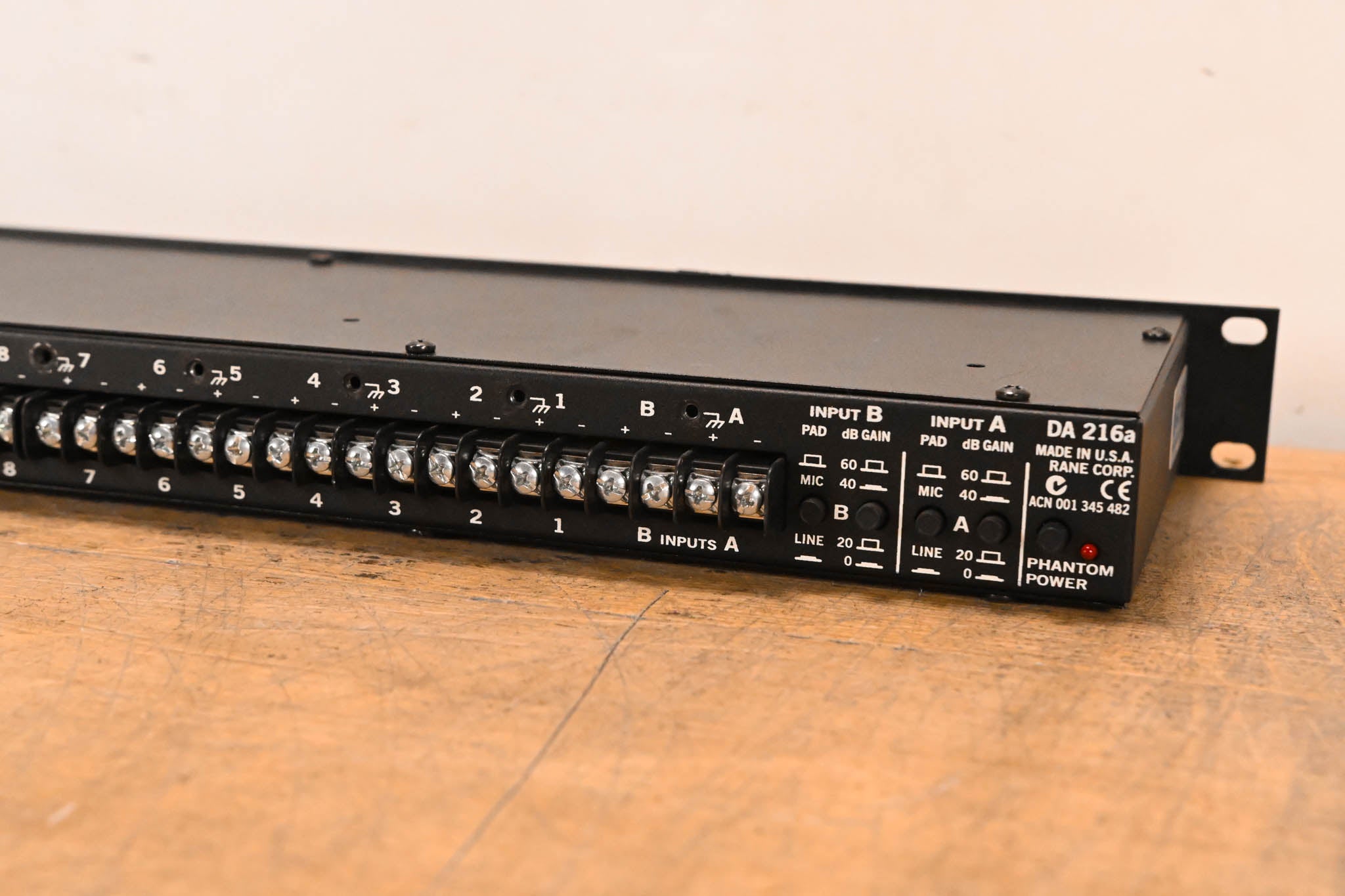 Rane DA216A 2-Input, 16-Output Distribution Line Amplifier (NO PSU)