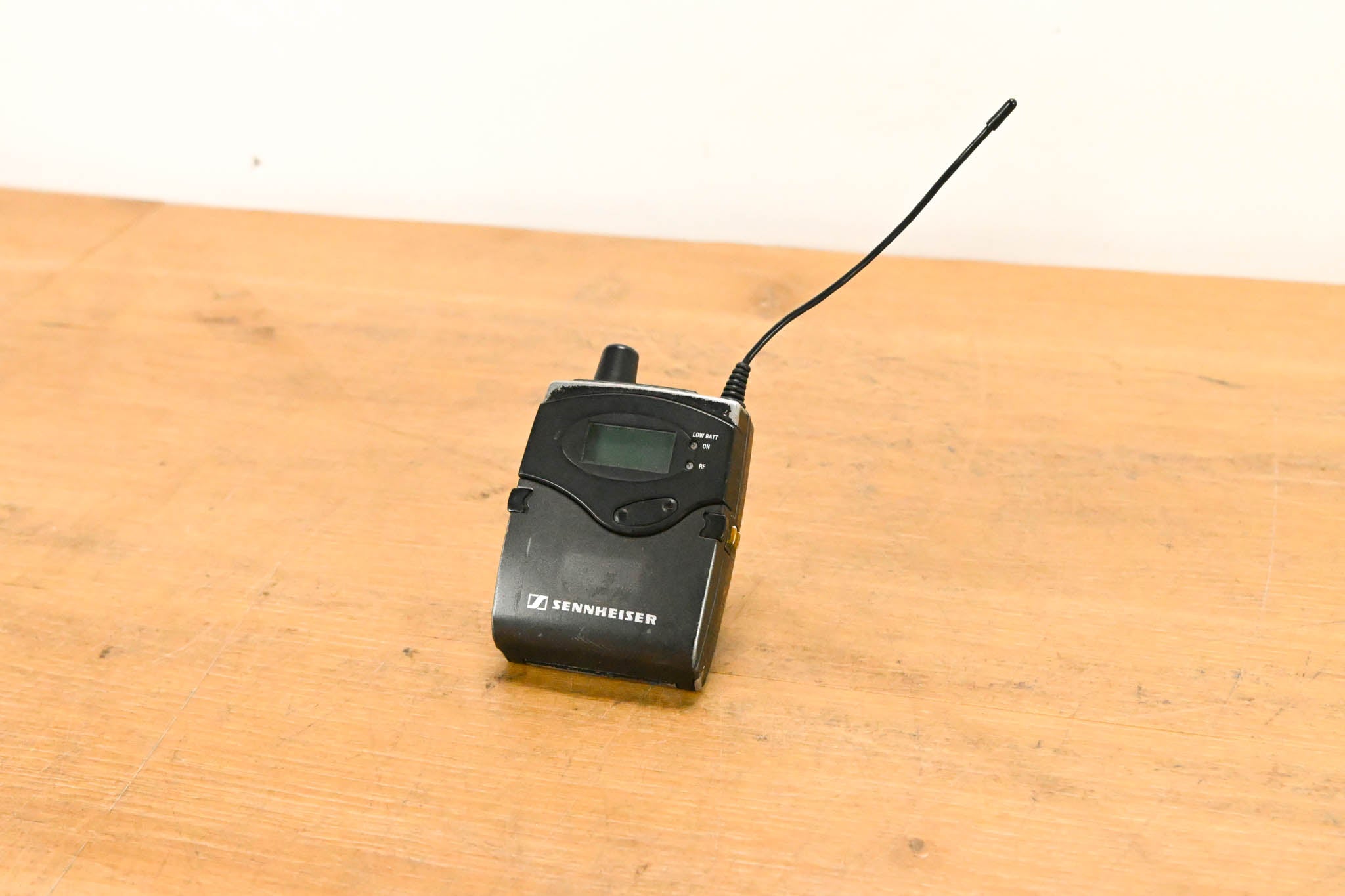 Sennheiser EK 2000 IEM Wireless Bodypack Receiver - Aw Band: 516-558 MHz
