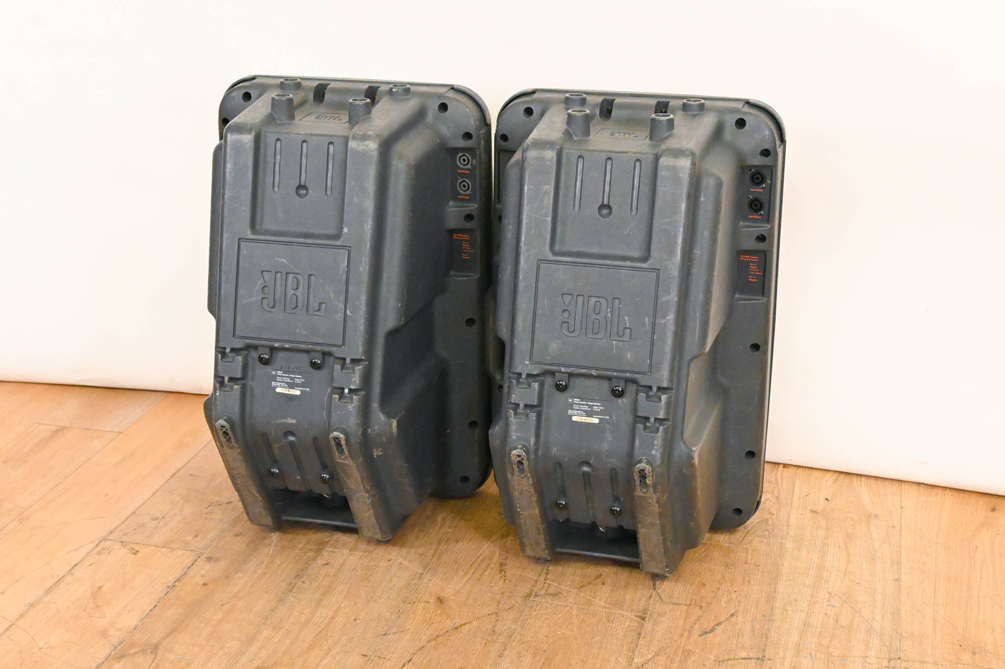JBL EON15 15″ 2-Way Passive Loudspeaker/Stage Monitor (PAIR)