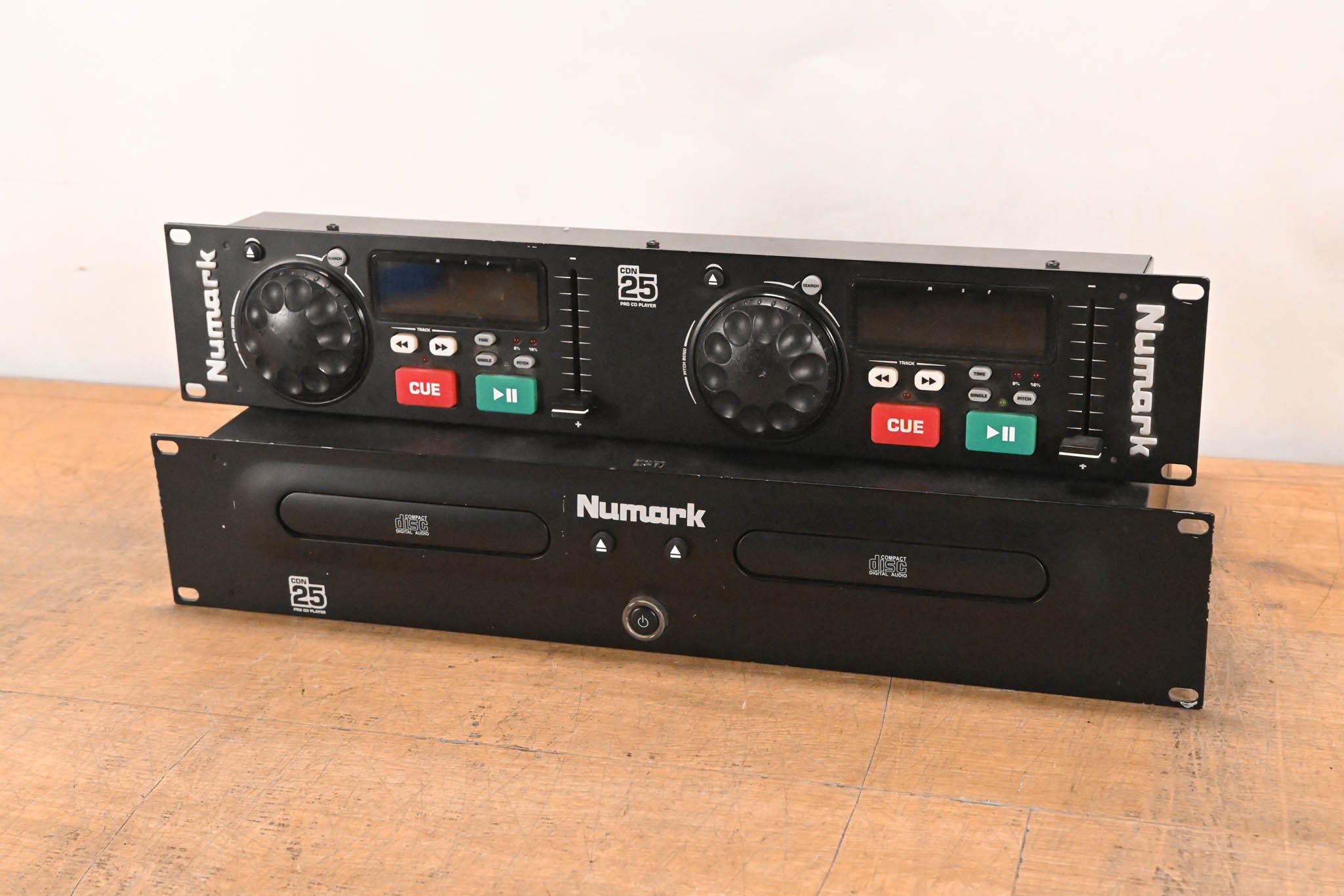 Numark CDN25 Professional Dual CD Player with Controller