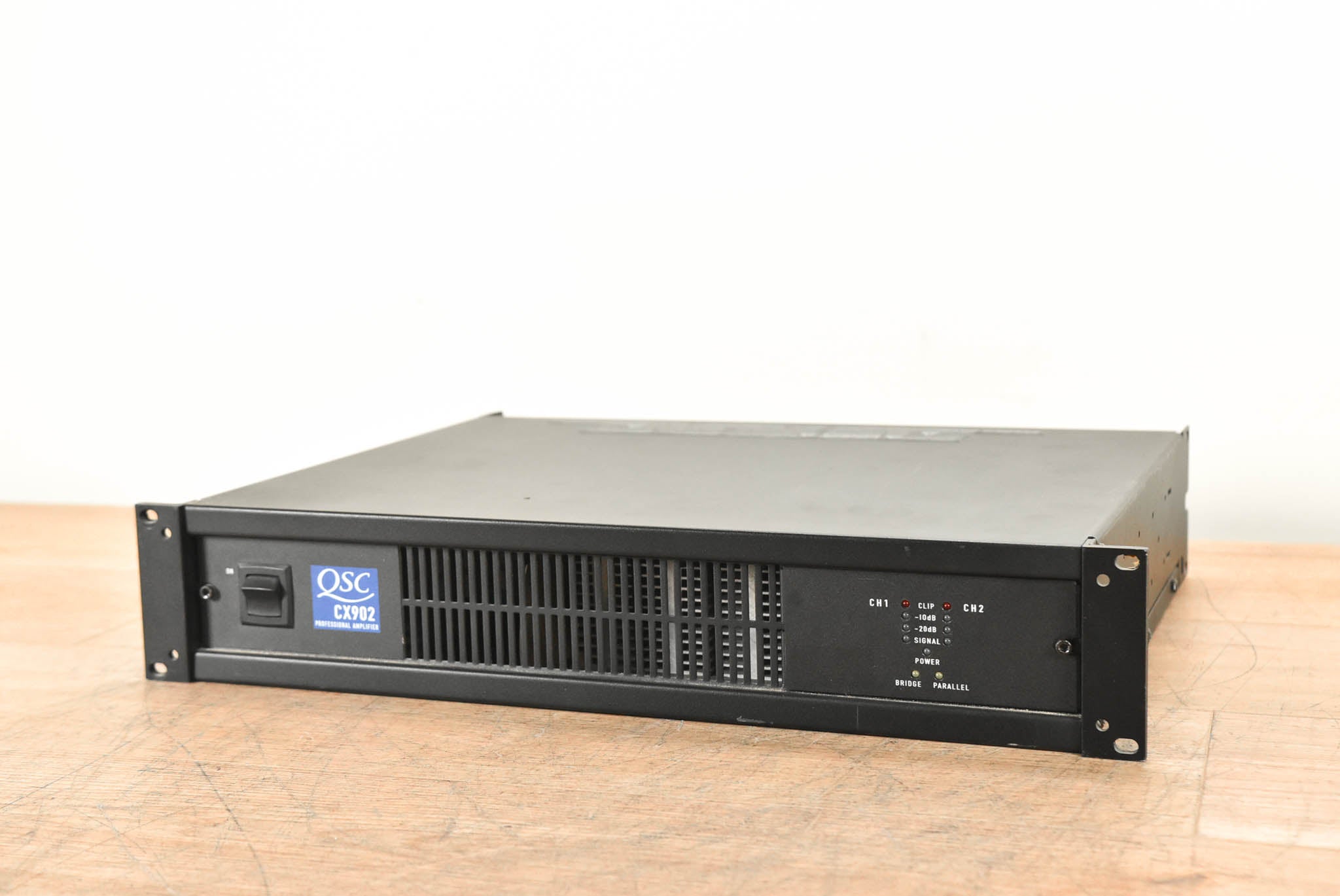 QSC CX902 2-Channel Power Amplifier