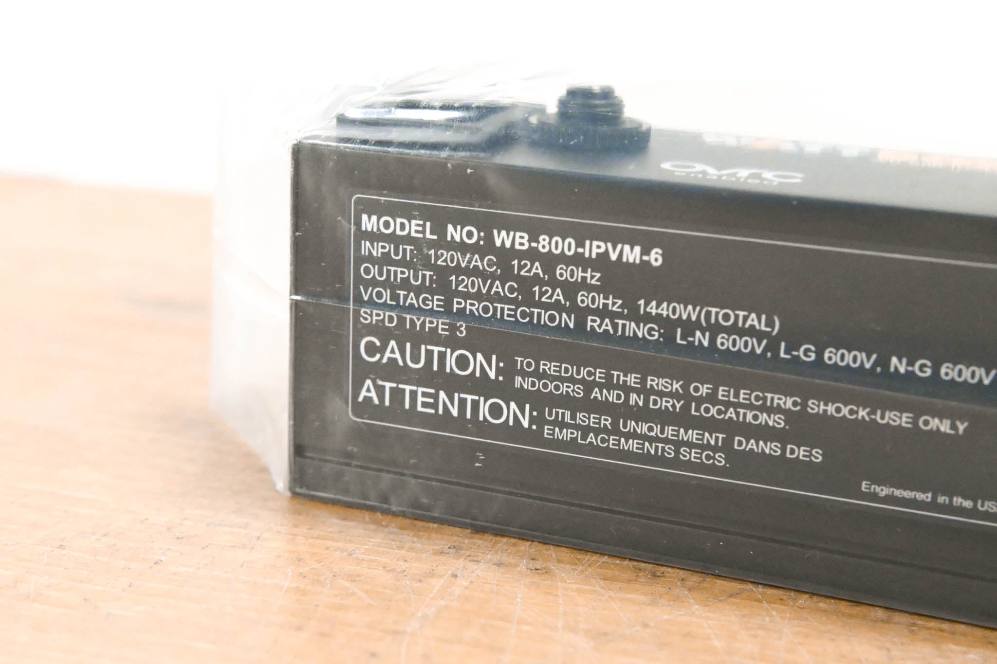 WattBox WB-800-IPVM-6 Rackmount IP Power Conditioner (6 Outlets)