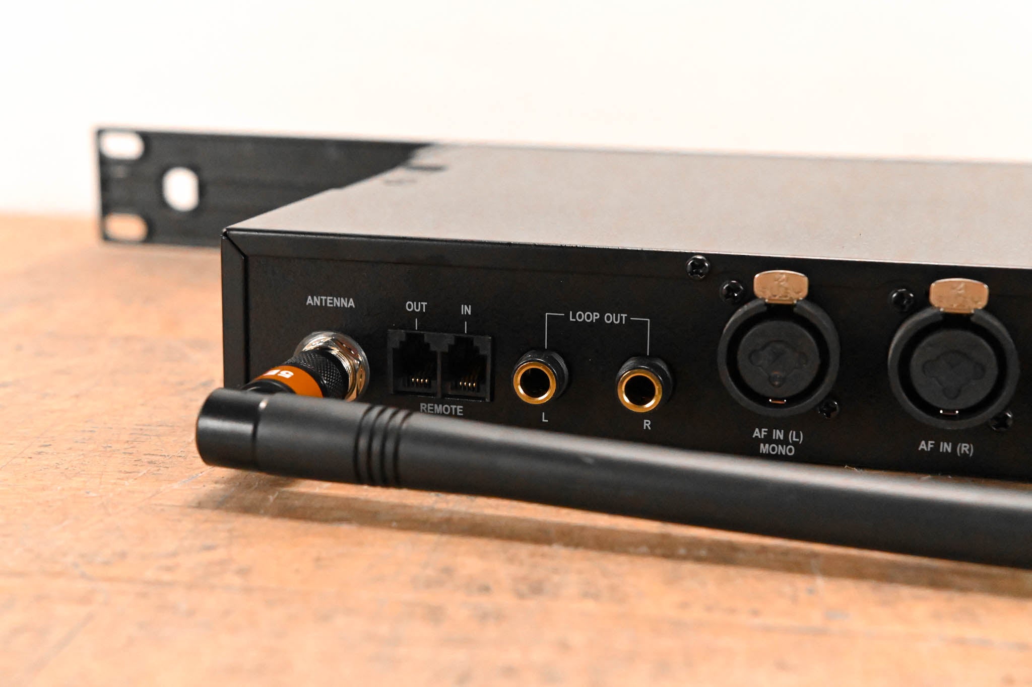 Mipro MI-909T UHF Digital Stereo Transmitter - 5E Band