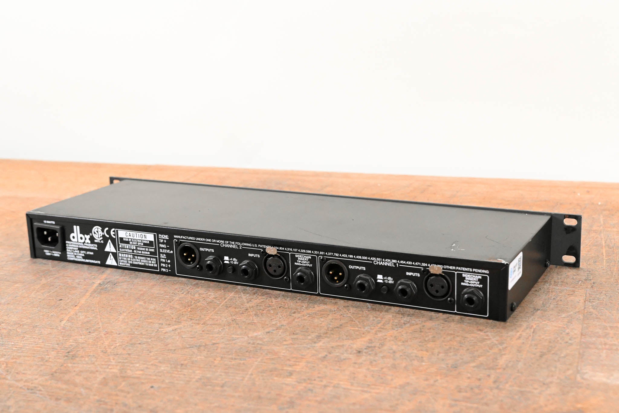 dbx 166XL 2-Channel Compressor/Limiter/Gate