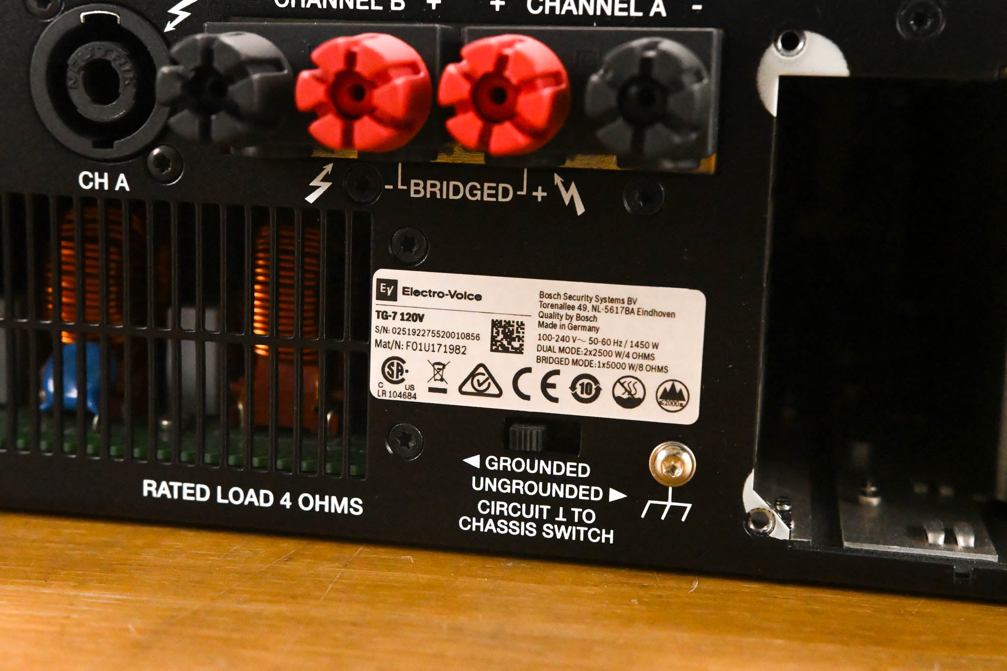 Electro-Voice (EV) TG-7 Tour-Grade Stereo Power Amplifier