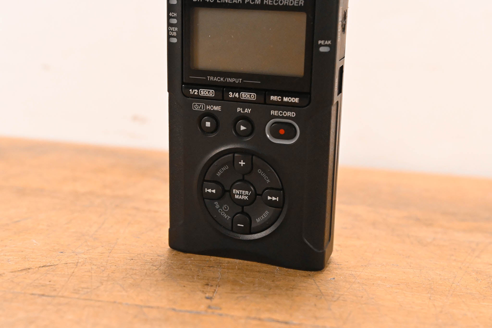 TASCAM DR-40 Handheld 4-Track Recorder