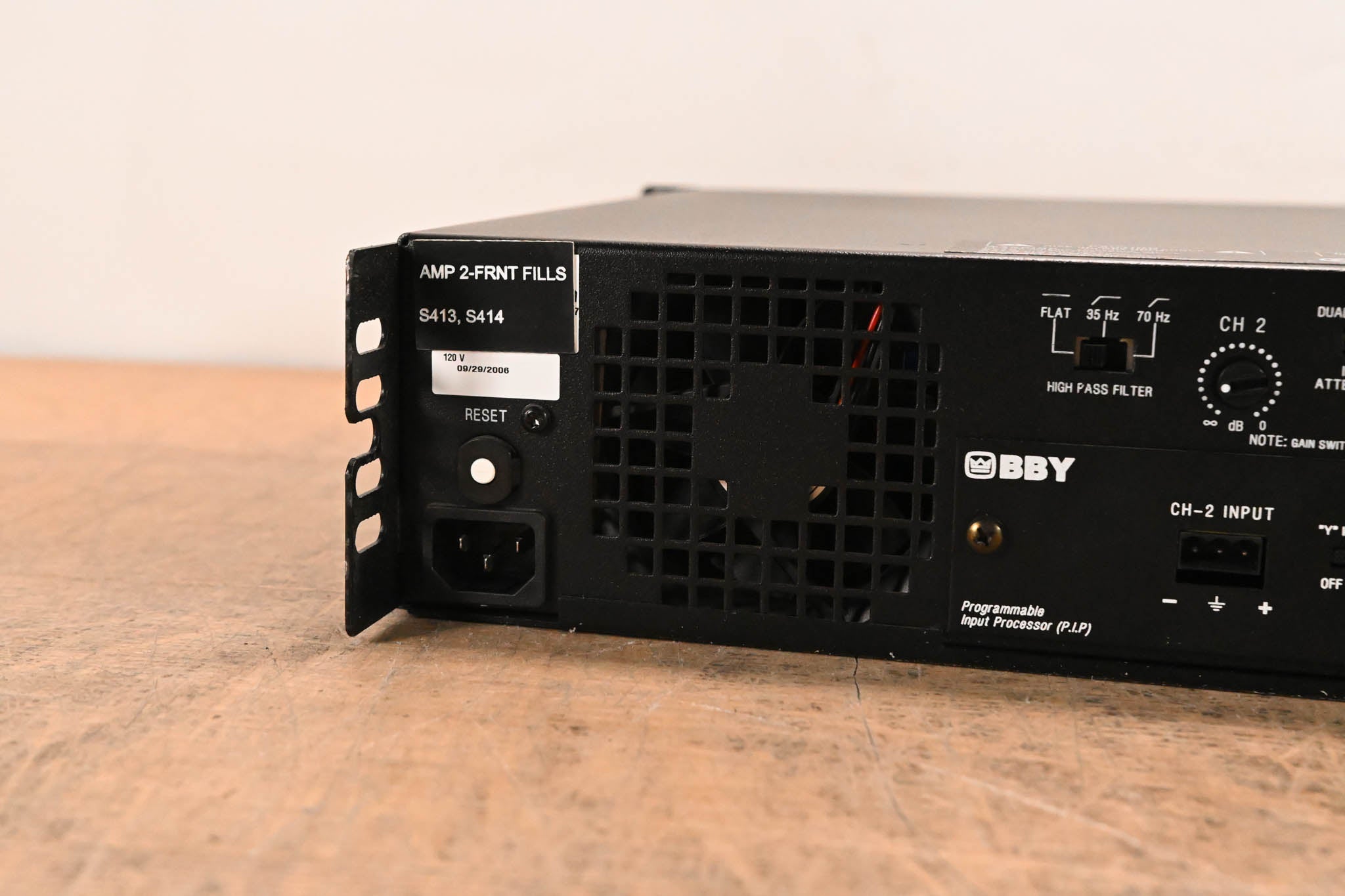 Crown CTs 600 Two-Channel 300W Power Amplifier