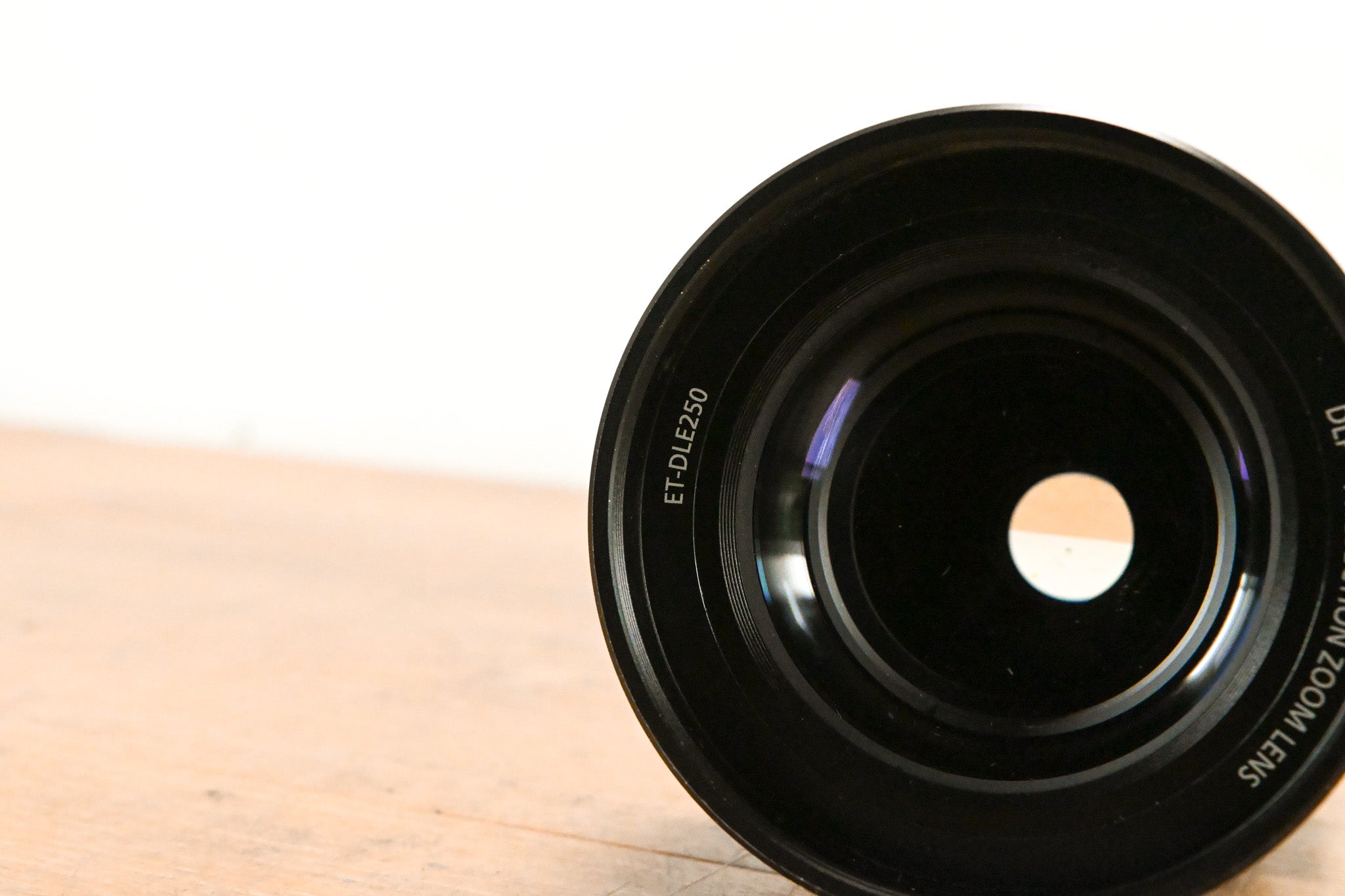 Panasonic ET-DLE250 1-Chip DLP Projector Fixed Zoom Lens