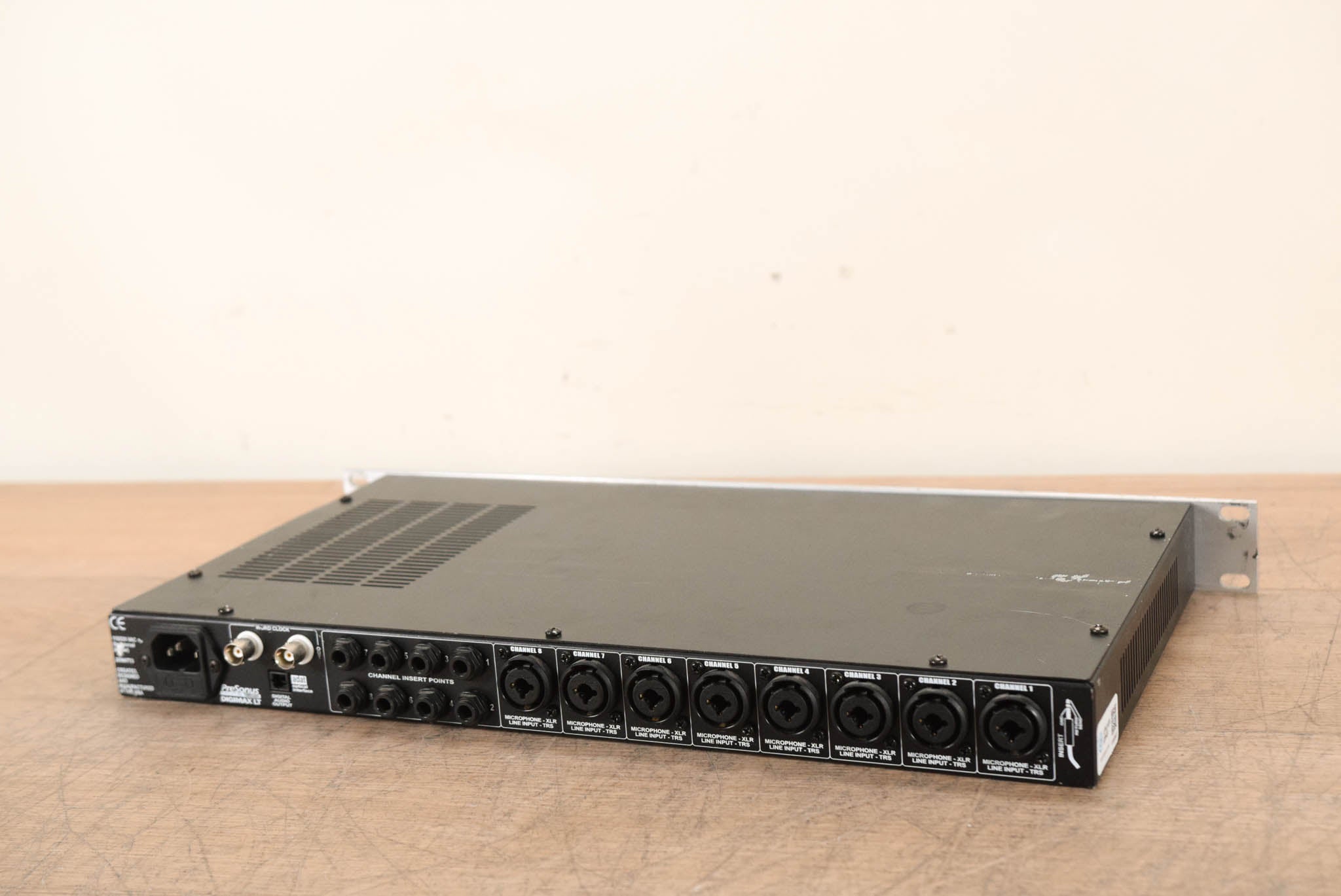 PreSonus DigiMax LT 8-Channel Microphone Preamp CG00WLX PreSonus DigiMax LT 8-Channel Microphone Preamp CG00WLX