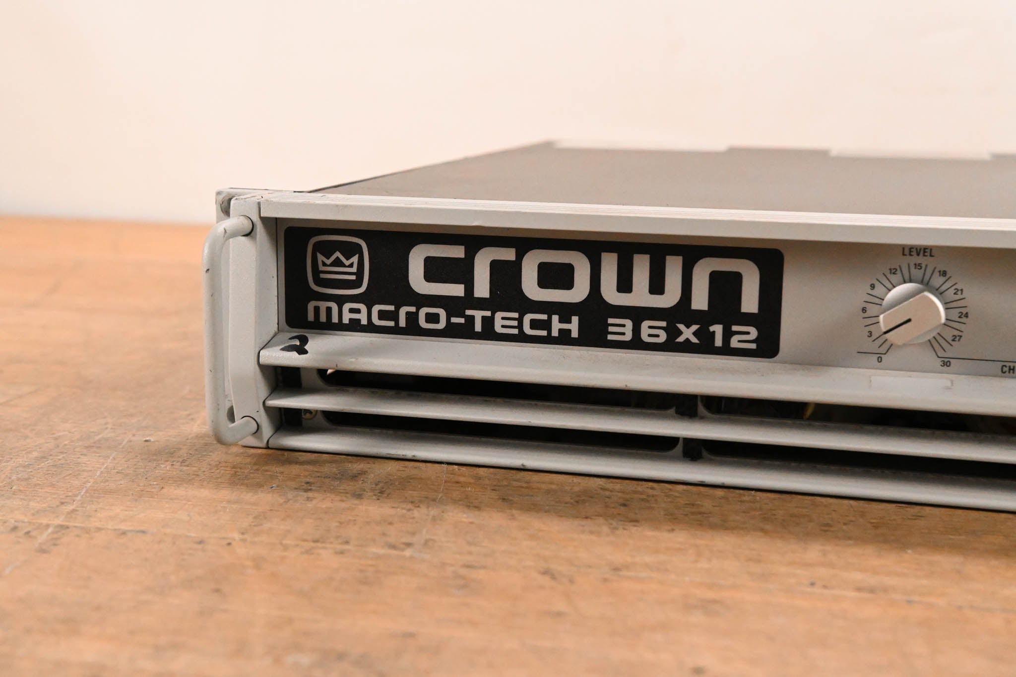 Crown Macro-Tech 36x12 2-Channel Power Amplifier