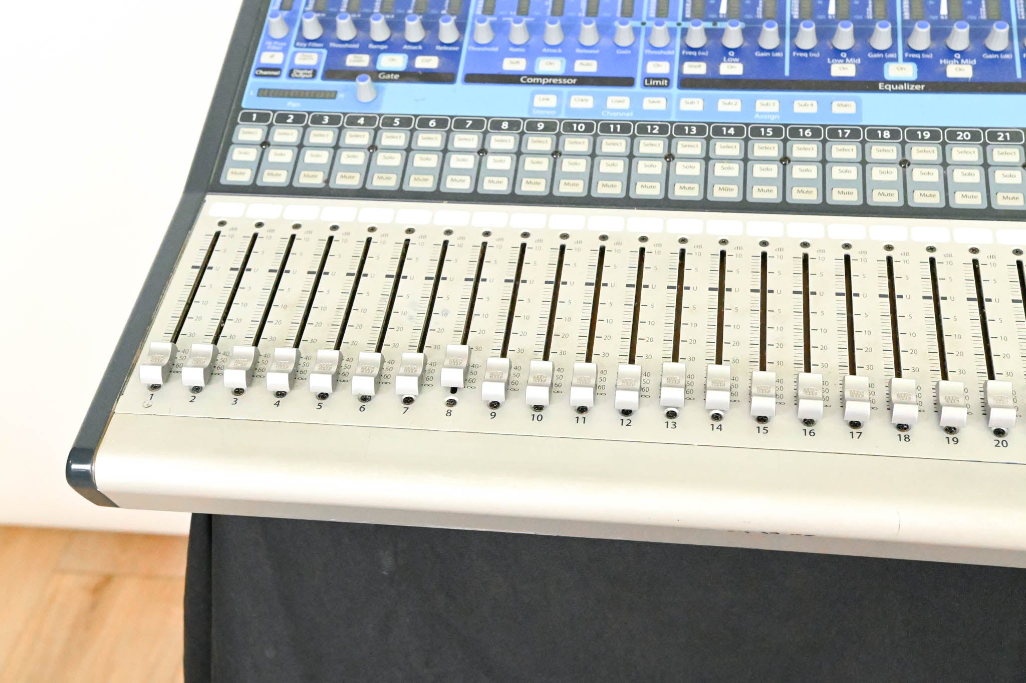 PreSonus StudioLive 24.4.2 24-Channel Digital Audio Mixer