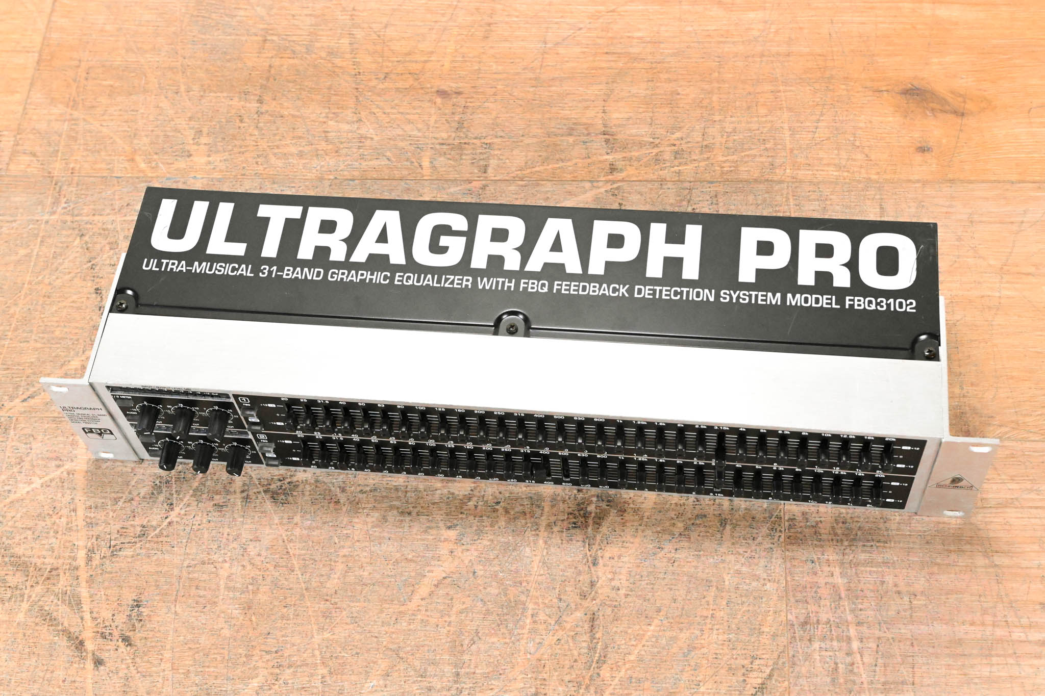 Behringer ULTRAGRAPH PRO FBQ3102 Dual 31-Band Graphic Equalizer