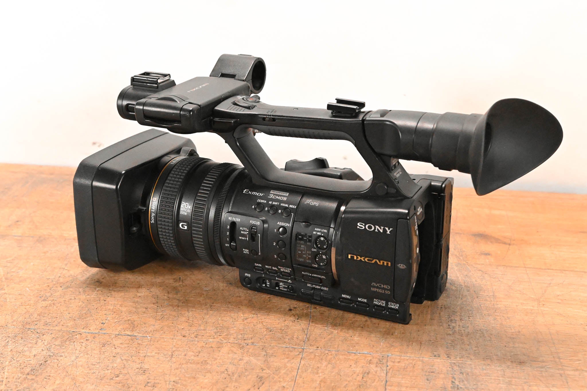 Sony HXR-NX5U NXCAM Professional Camcorder