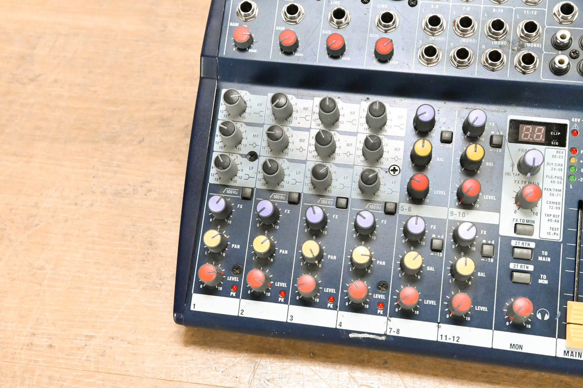 Soundcraft Notepad 124FX Compact 12-Input Analog Mixing Console (NO PSU)