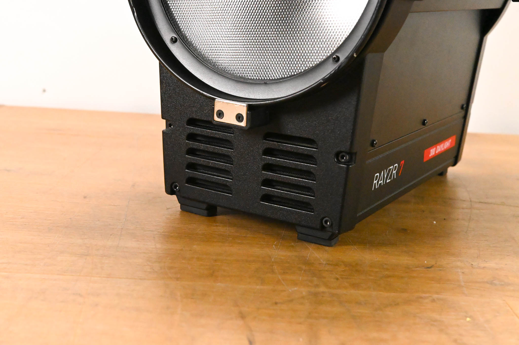 Vibesta Rayzr 7 300 Daylight 7" LED Fresnel (NO POWER SUPPLY)